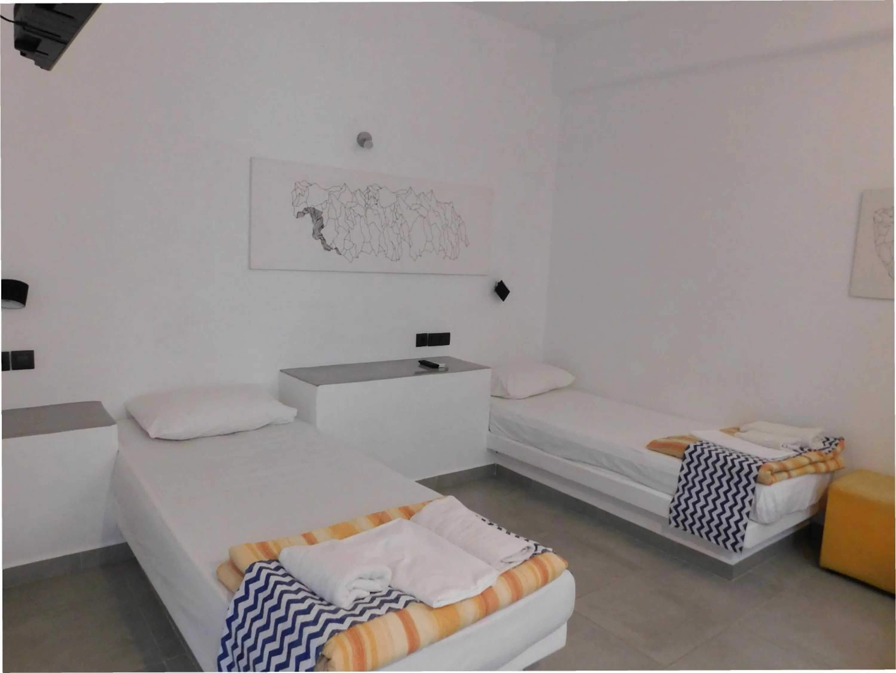 Bedroom, Bed in Aegean Studios Perissa