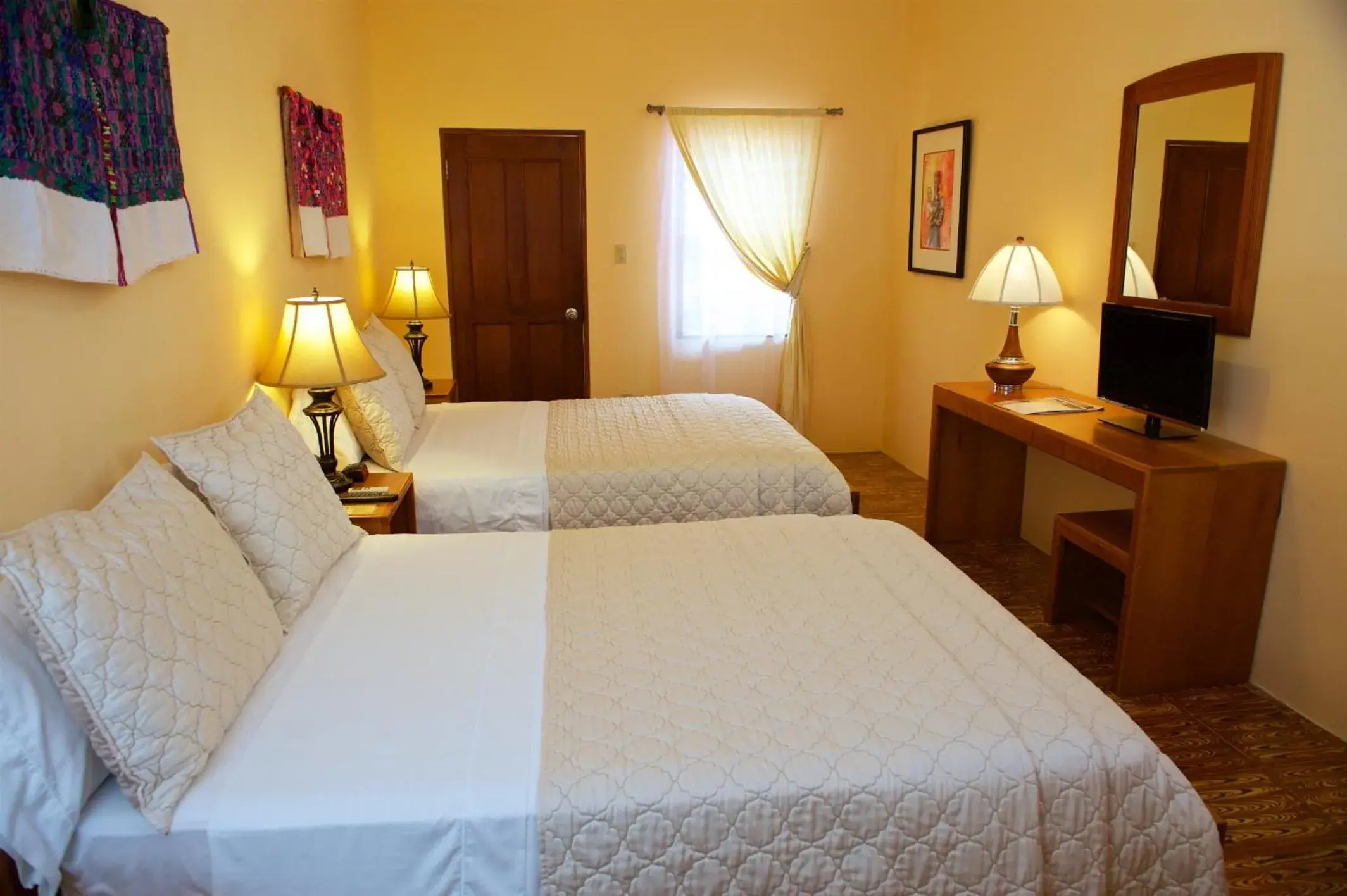 Standard Quadruple Room in Coral House Inn Standard Quadruple Room in Coral House Inn