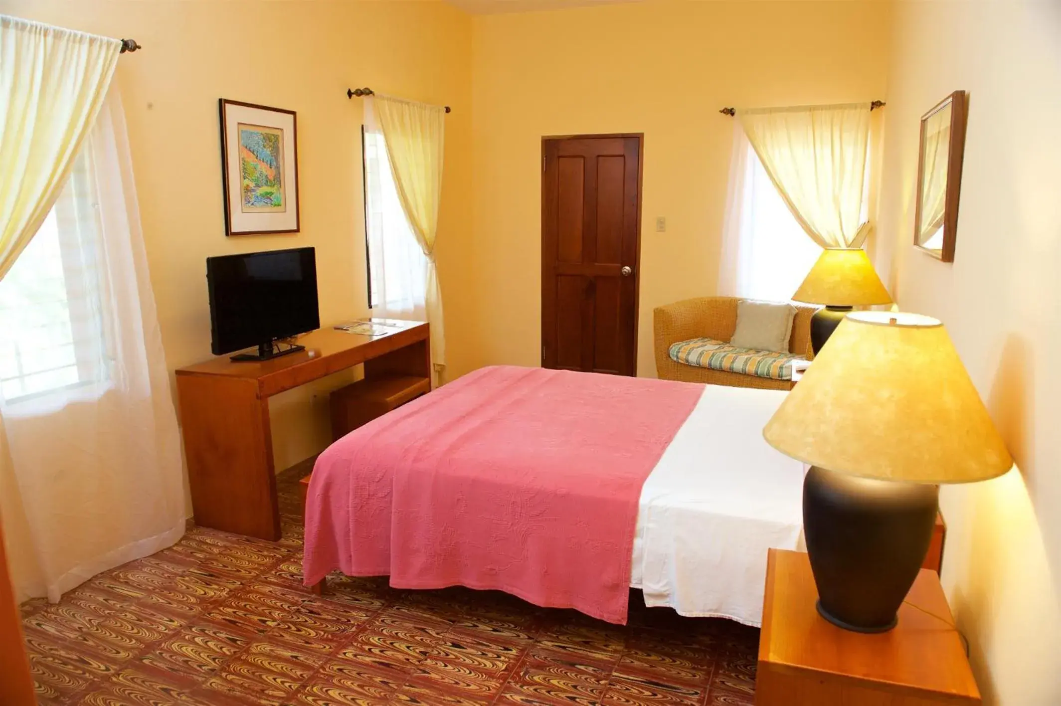 Double Room with Balcony in Coral House Inn Double Room with Balcony in Coral House Inn