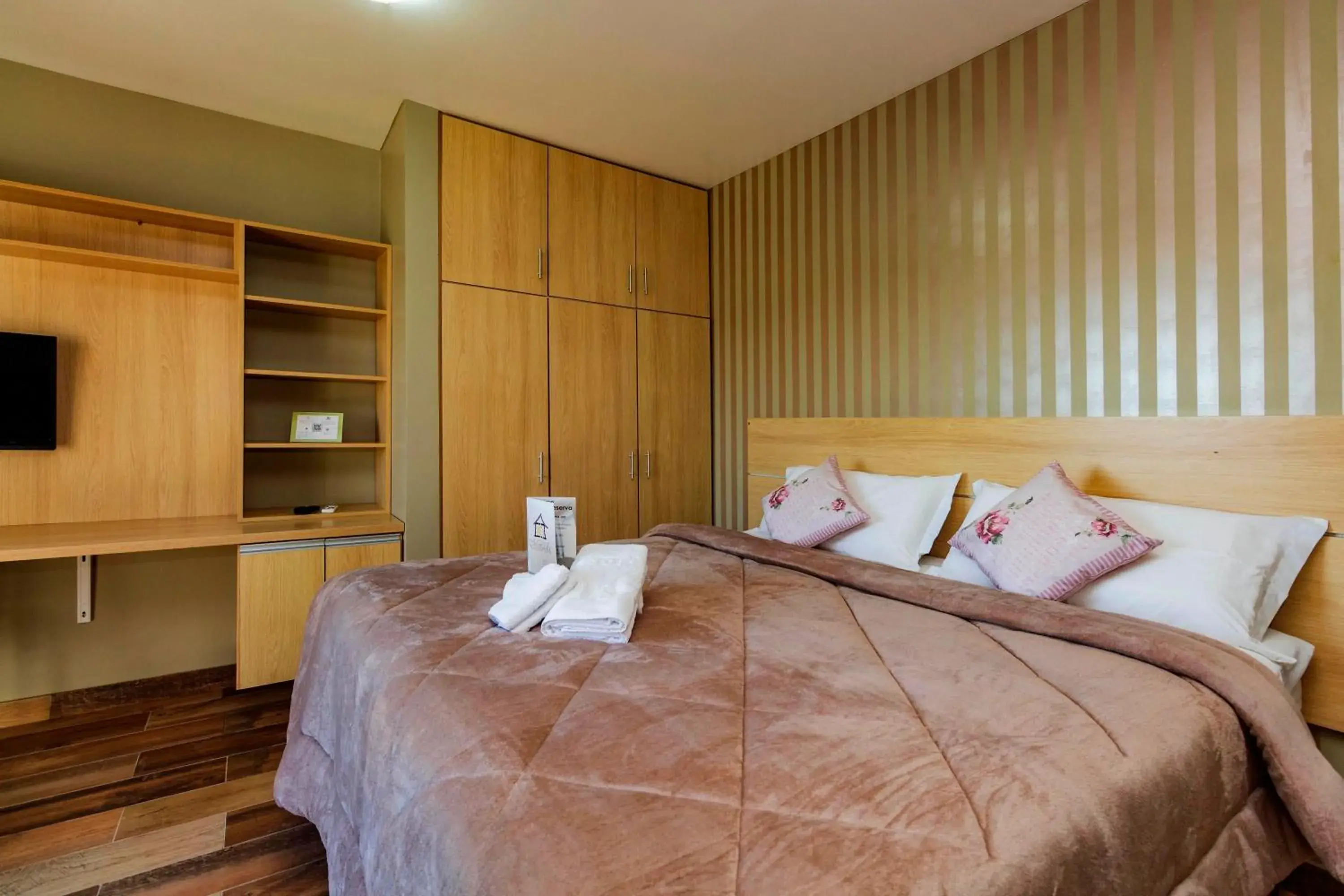 Studio Apartment with King Bed in Hotel Morada Del Este Studio Apartment with King Bed in Hotel Morada Del Este