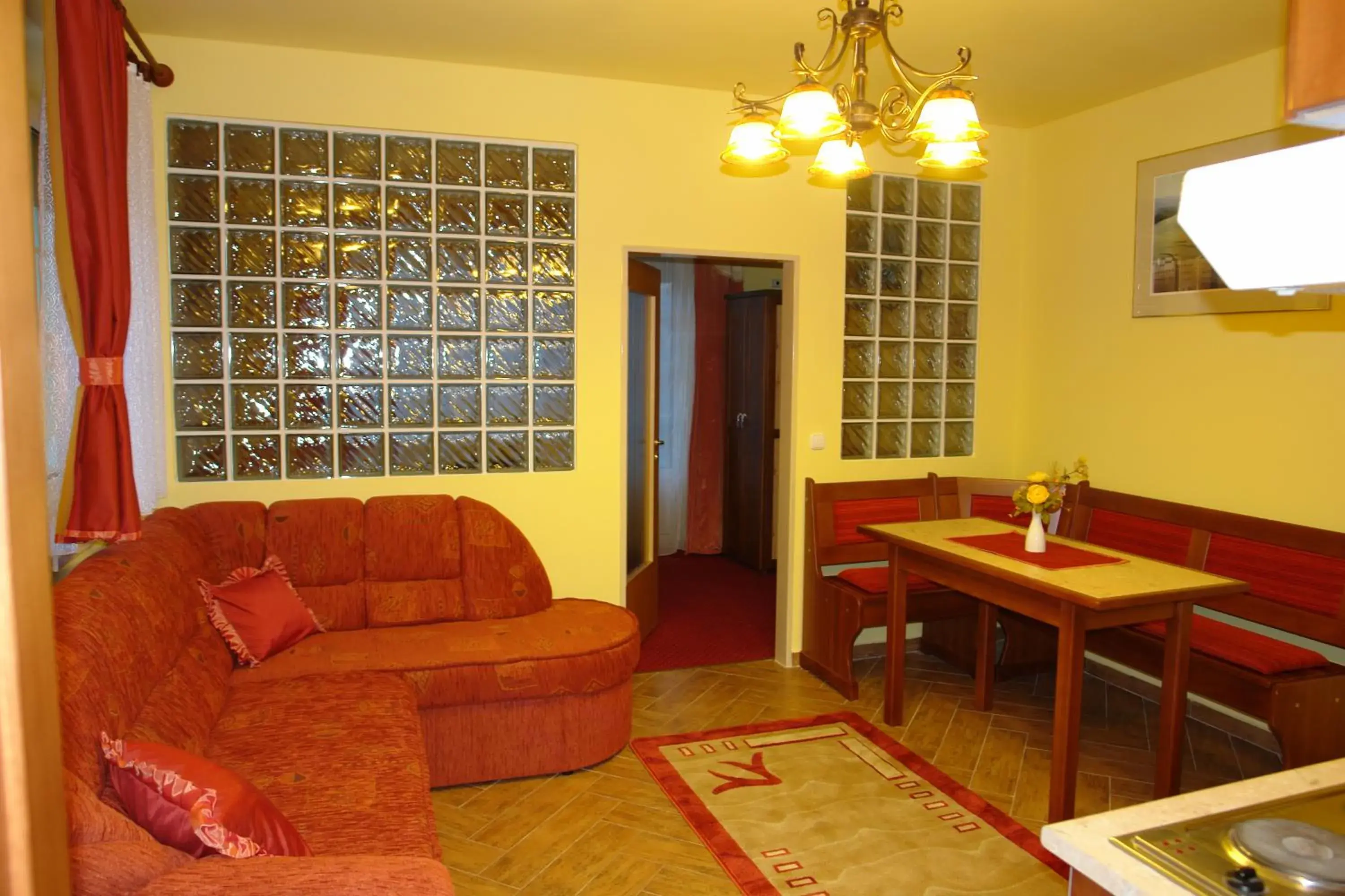 HoldLux Apartman HoldLux Apartman