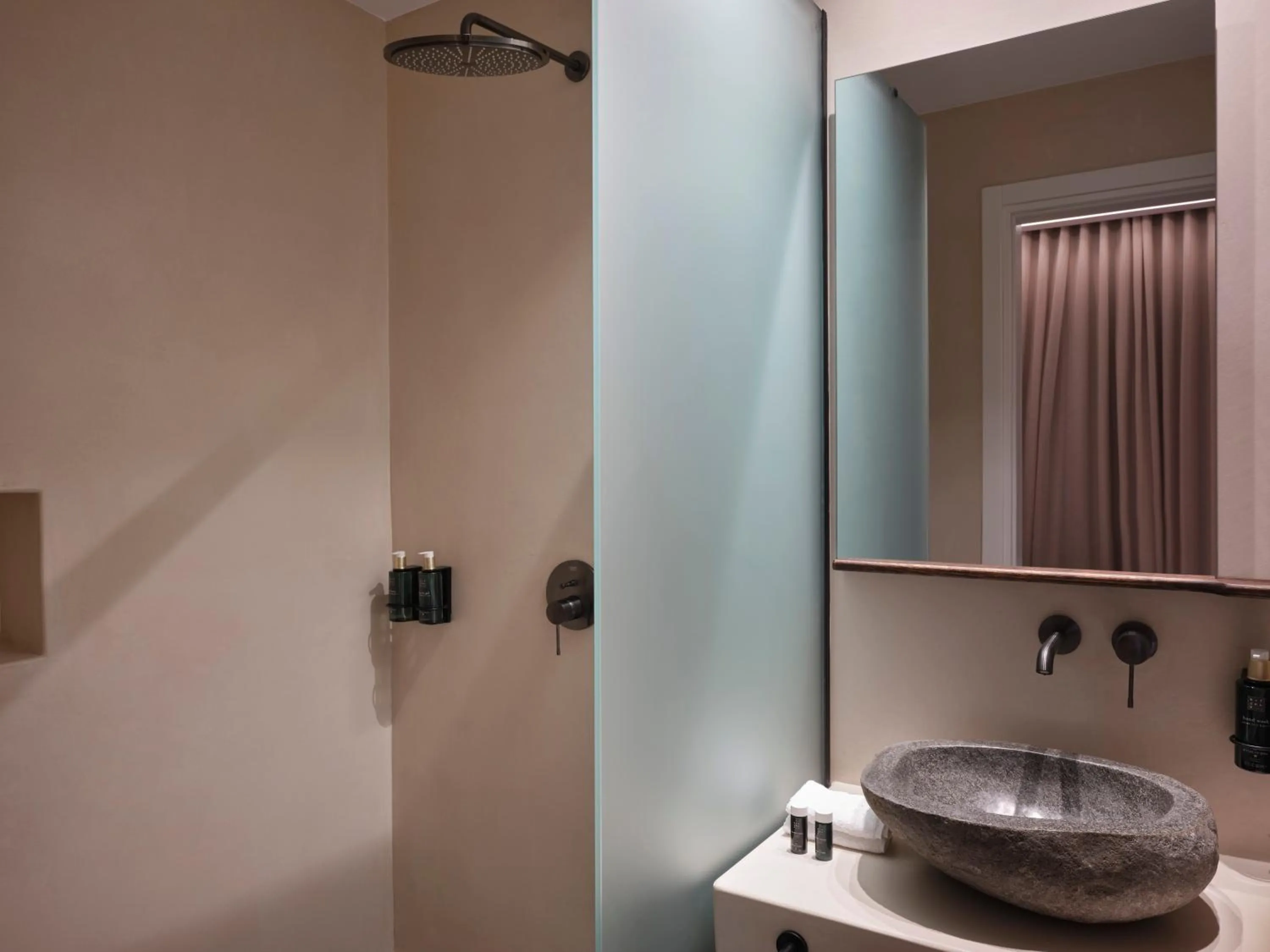 Bathroom in Kalea Mykonos