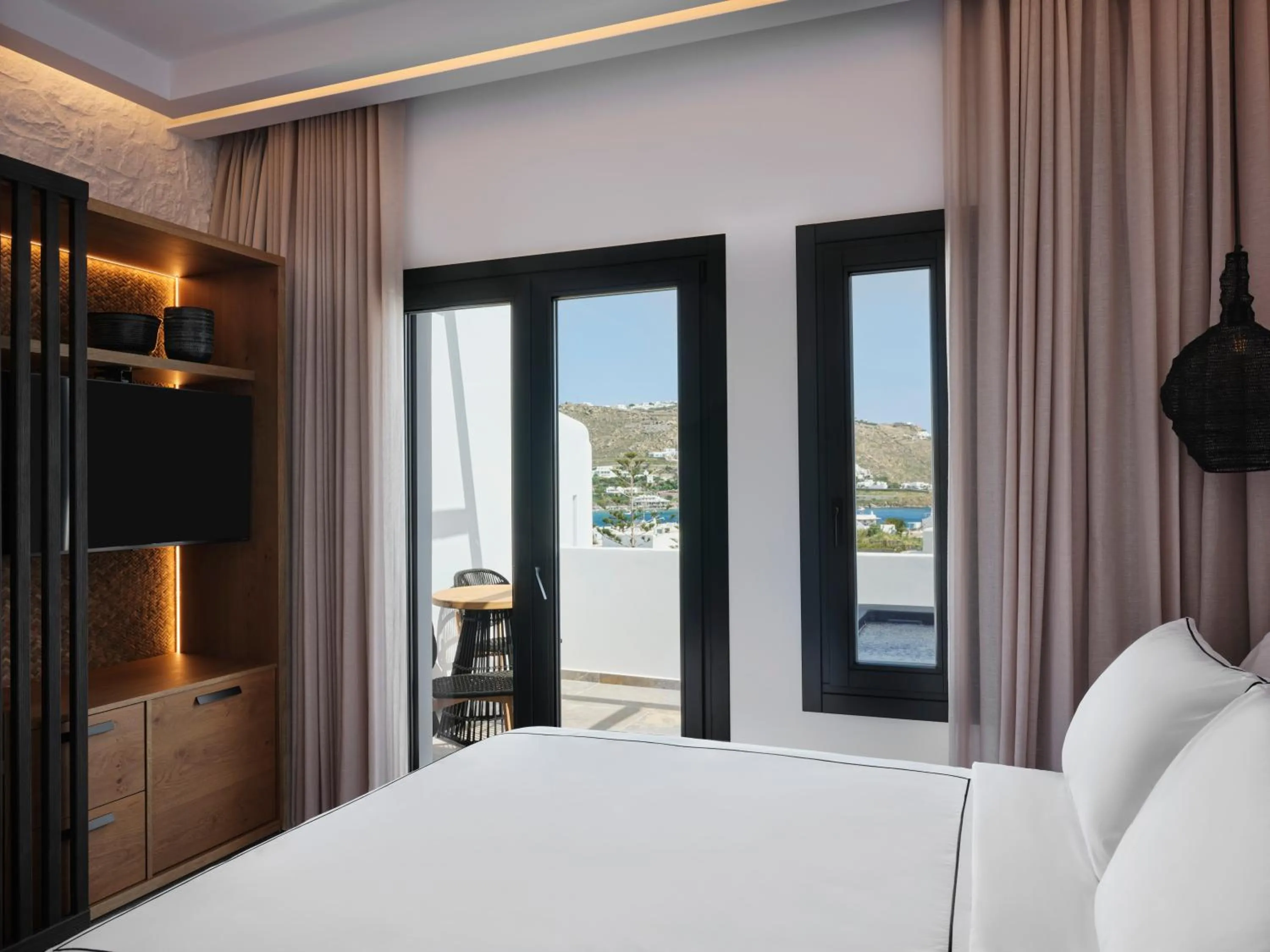 Bed in Kalea Mykonos