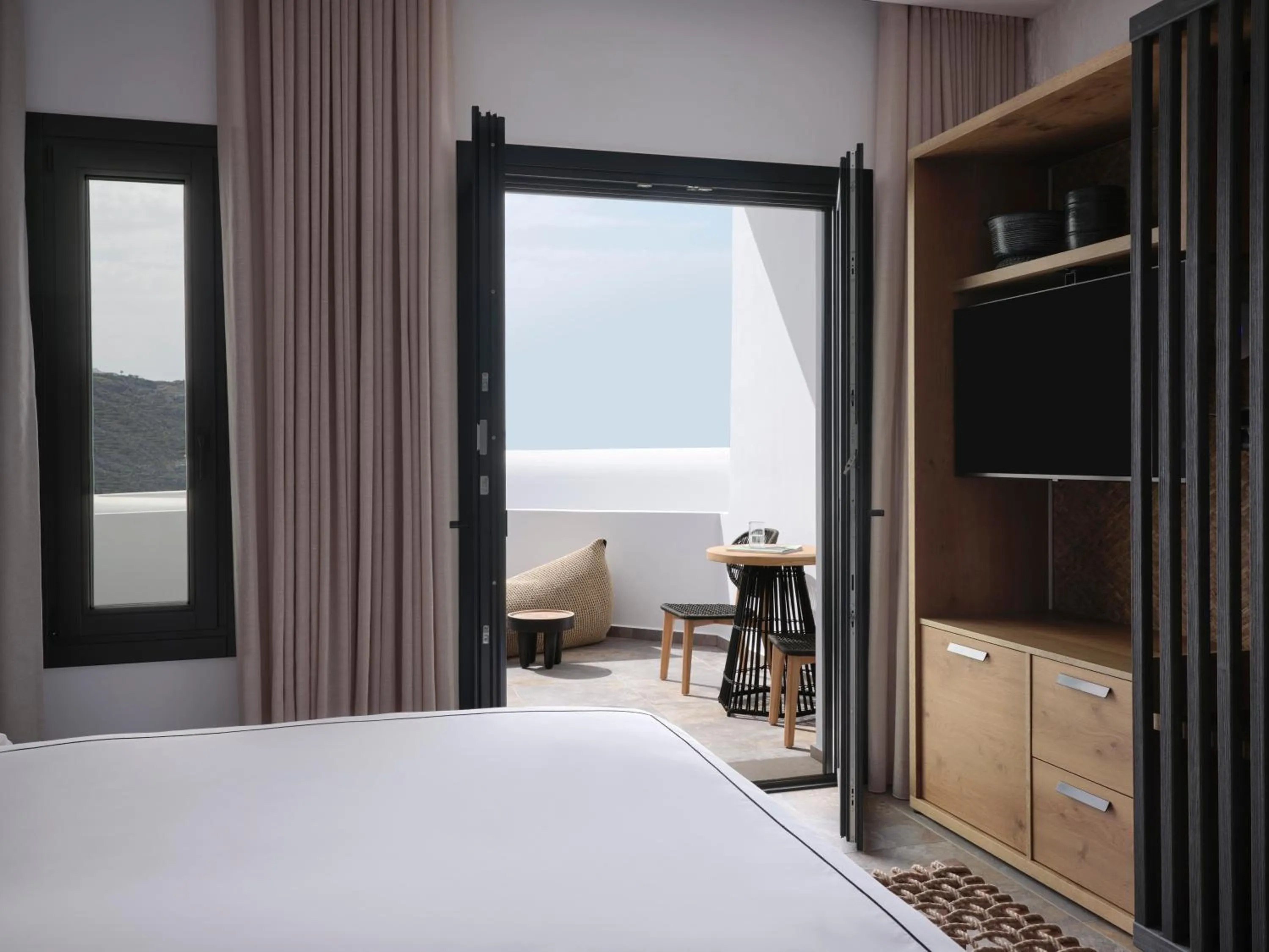 Bedroom, Bed in Kalea Mykonos