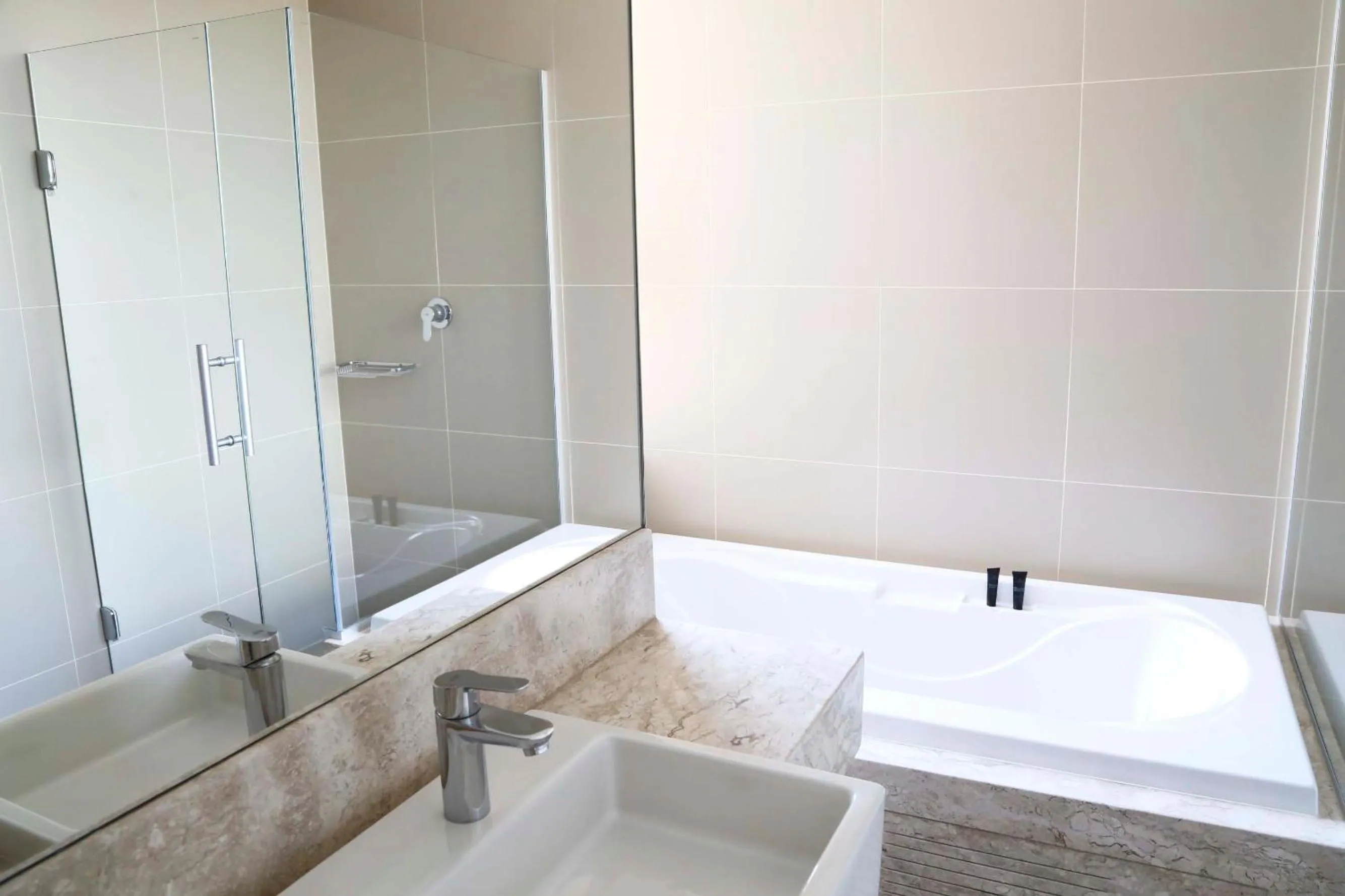 Bathroom in Vitória Hotel Convention Paulínia