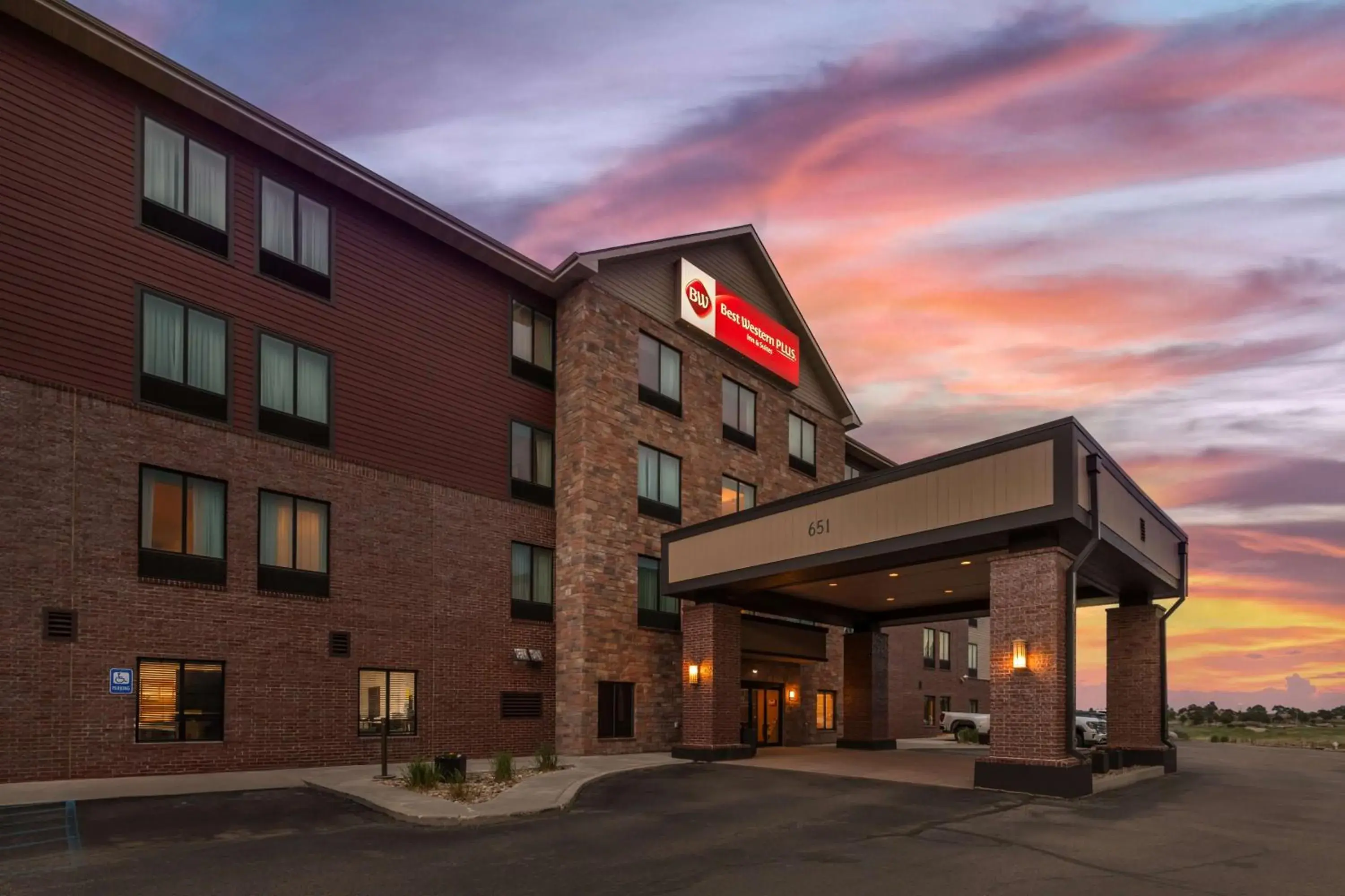 Property building in Best Western PLUS Casper Inn & Suites Property building in Best Western PLUS Casper Inn & Suites