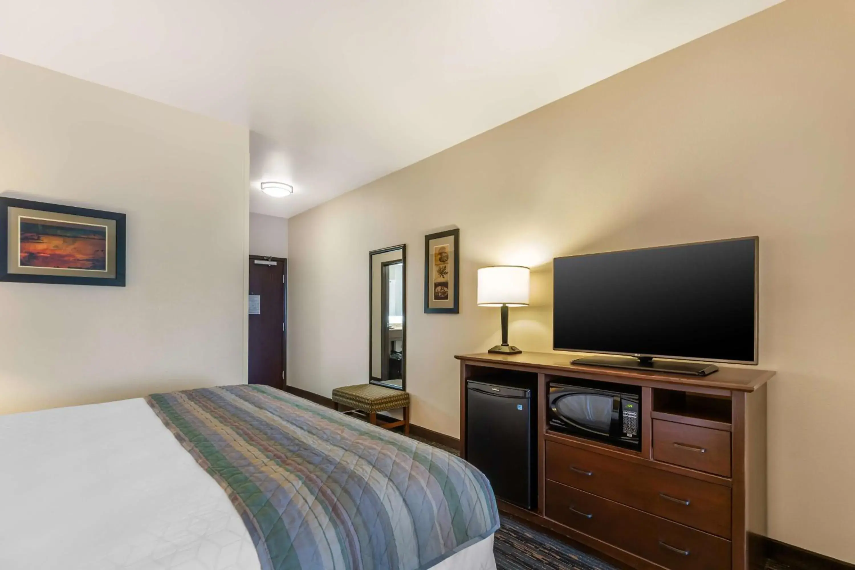 Bedroom, Bed in Best Western PLUS Casper Inn & Suites Bedroom, Bed in Best Western PLUS Casper Inn & Suites
