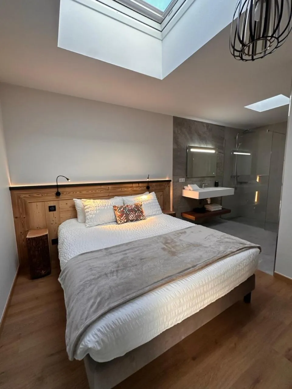 Bedroom, Bed in Domaine de Haslach, The Originals Collection, Résidence de Tourisme