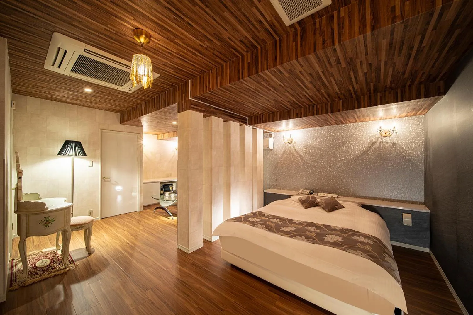 Bed in ホテル リベラル 男塾ホテルグループ