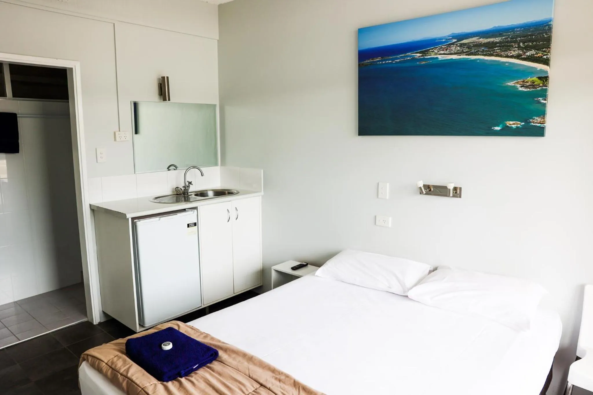 Photo of the whole room, Bed in Park Beach Hotel Motel