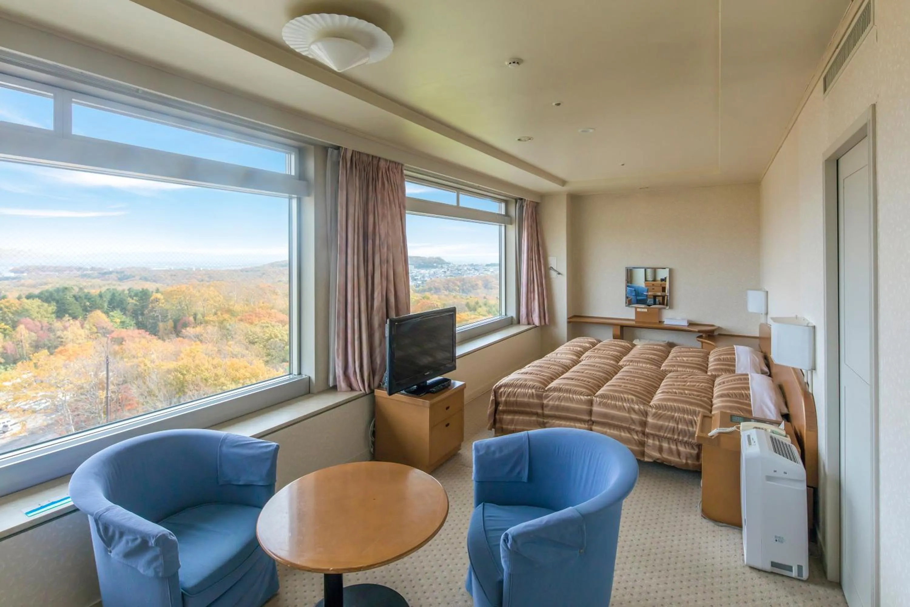 Photo of the whole room, Bed in Kitahiroshima Classe Hotel