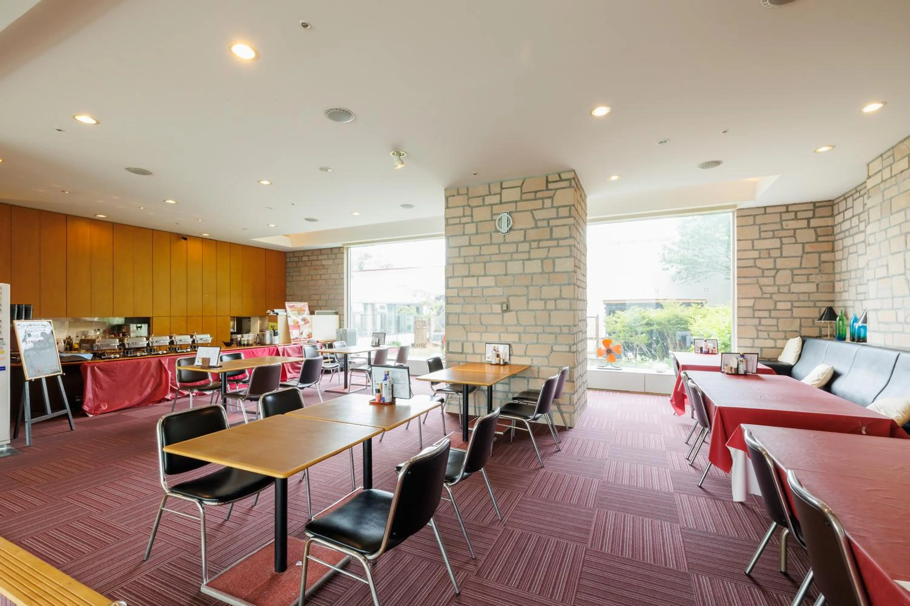 Restaurant/places to eat in Kitahiroshima Classe Hotel