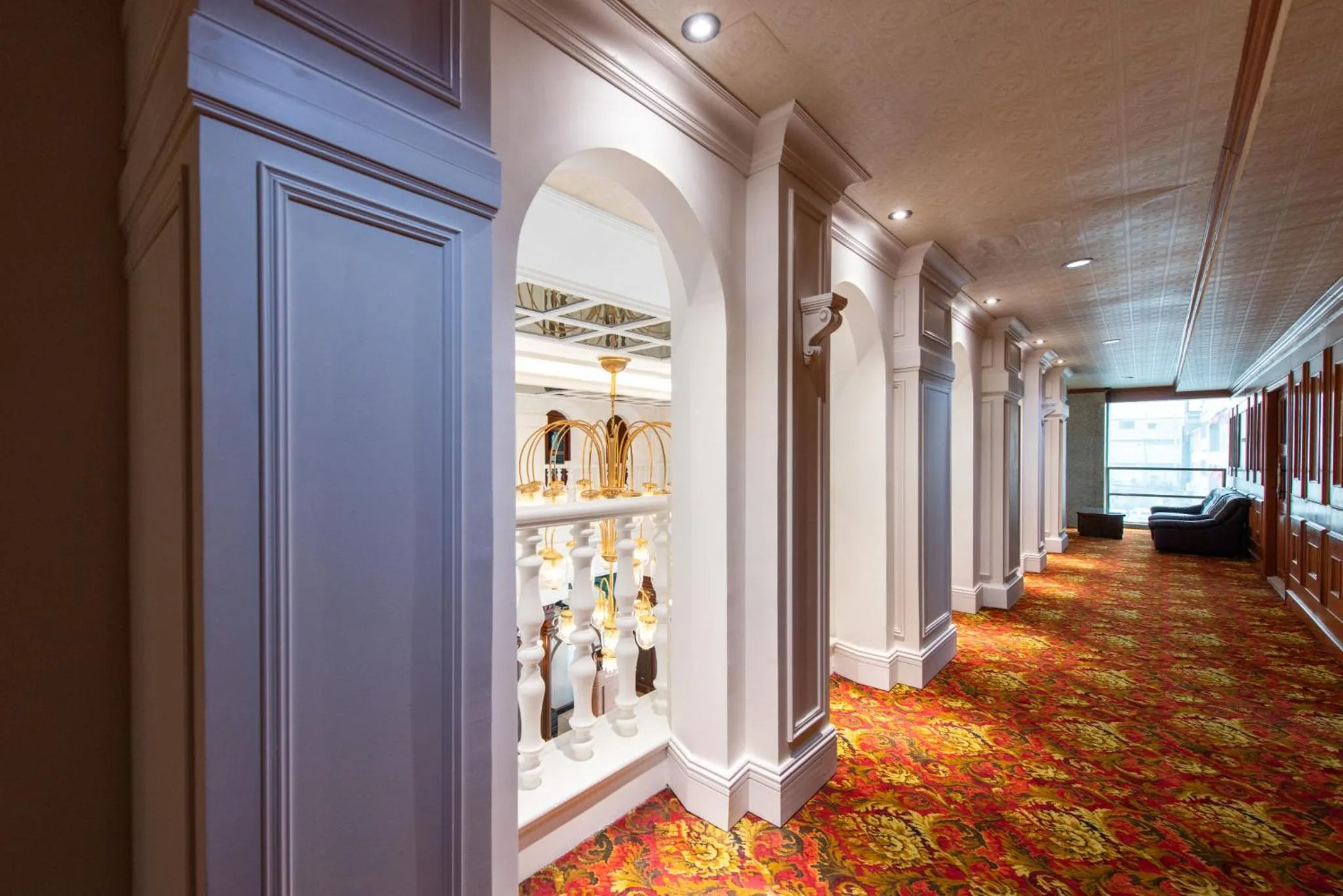 Property building in Elizabeth Hotel