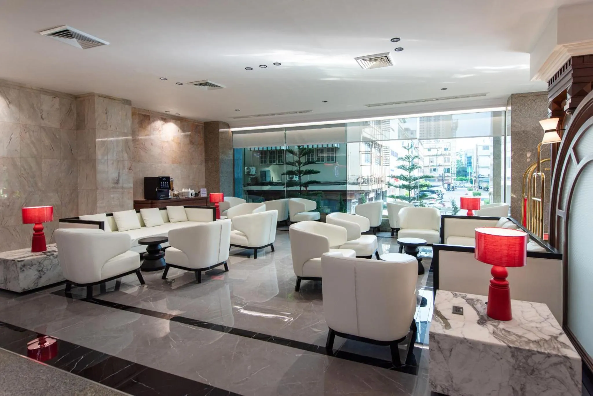 Lounge or bar in Elizabeth Hotel