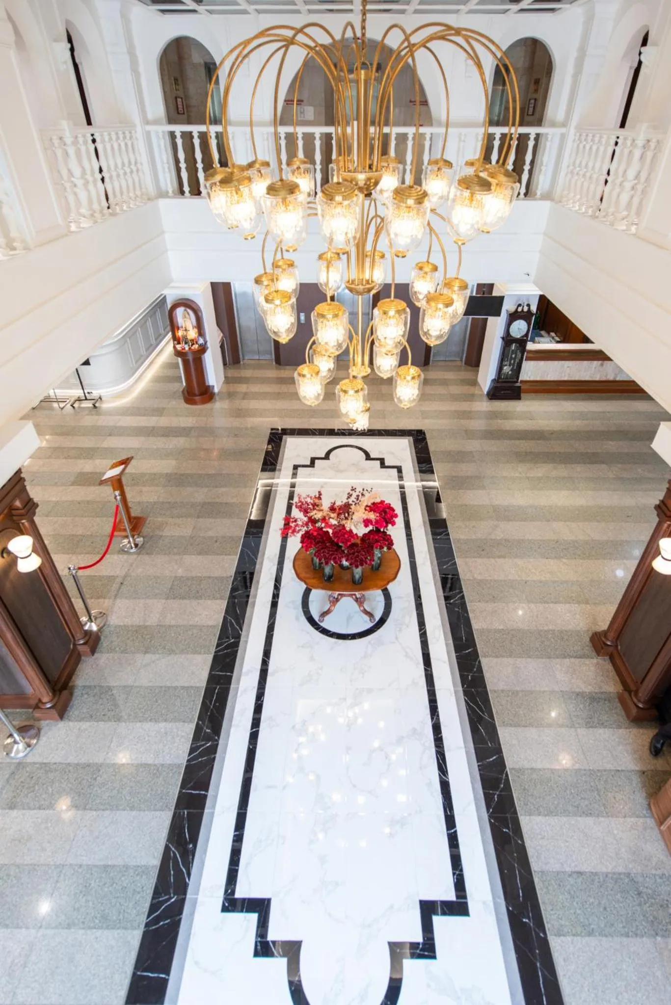 Lobby or reception in Elizabeth Hotel