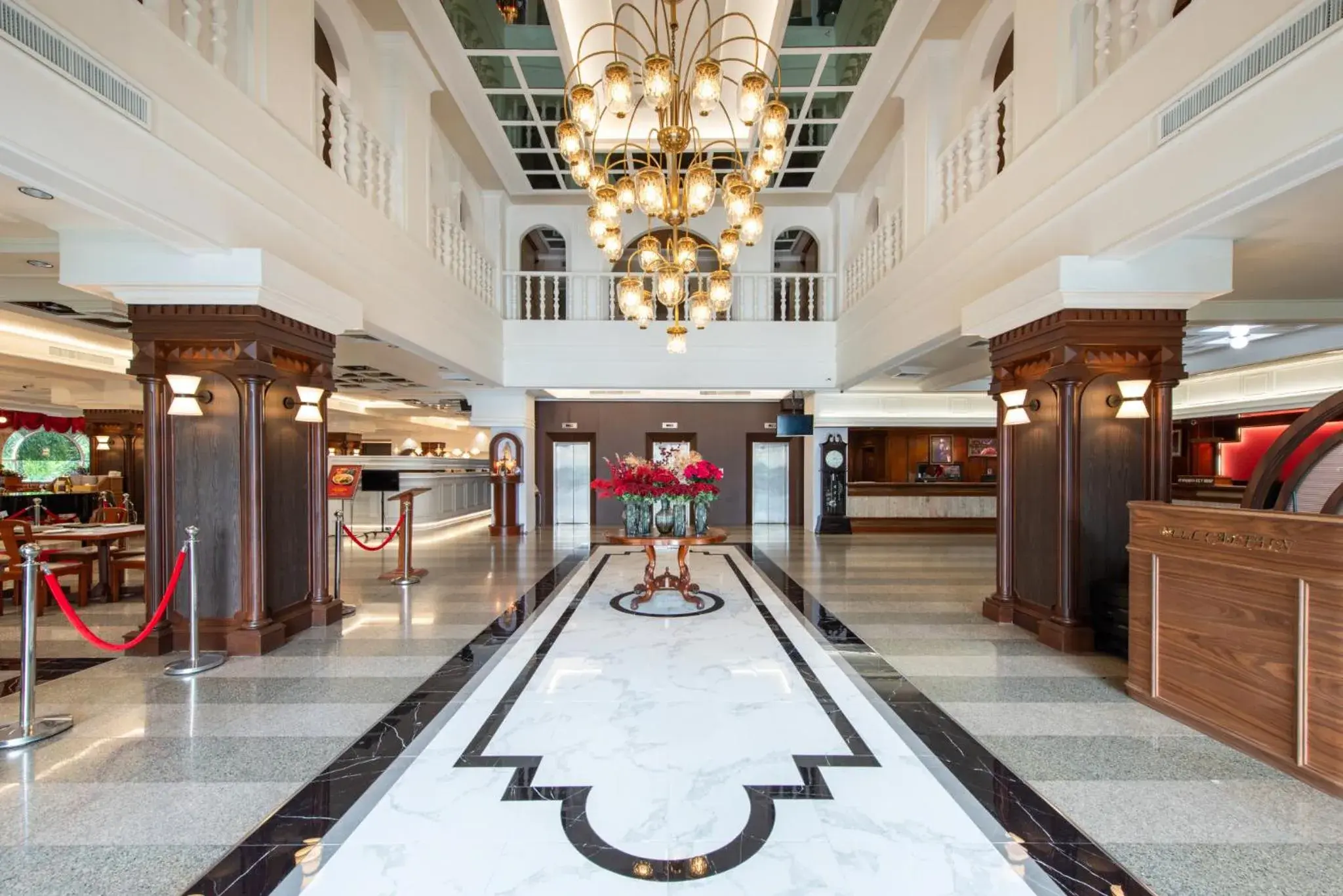 Lobby or reception in Elizabeth Hotel Lobby or reception in Elizabeth Hotel