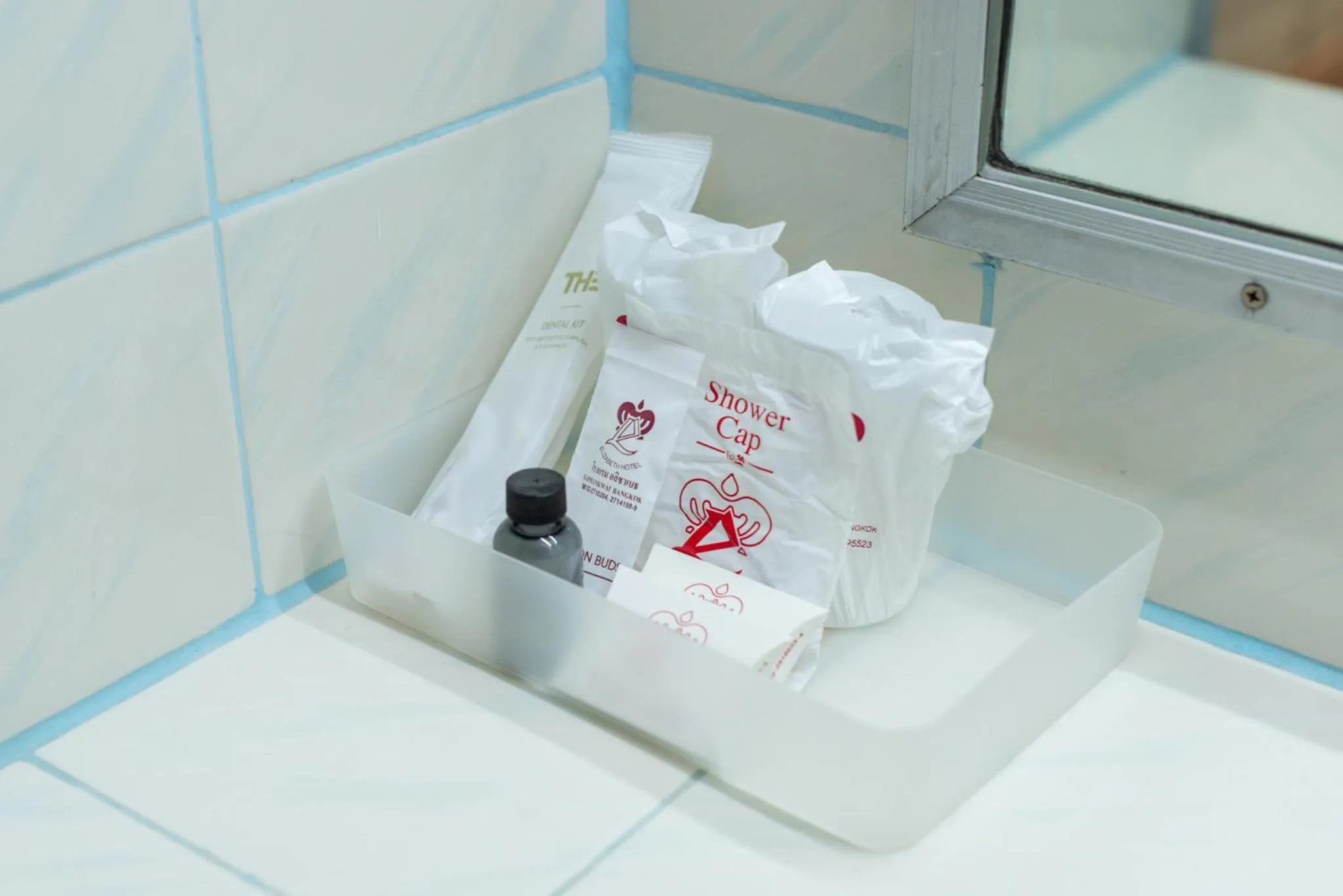 Bathroom in Elizabeth Hotel