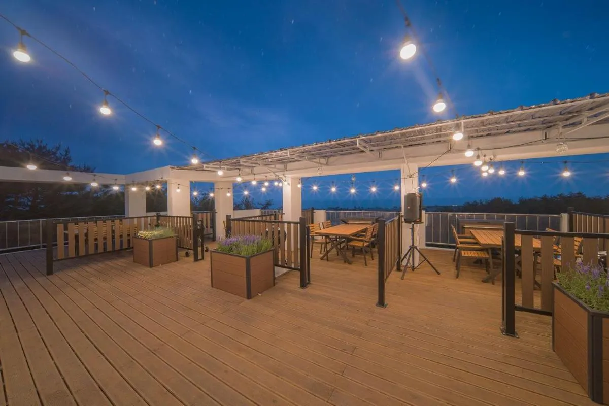 Patio in Zio Pinetree