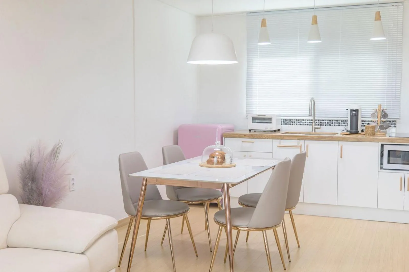 Kitchen or kitchenette in Zio Pinetree