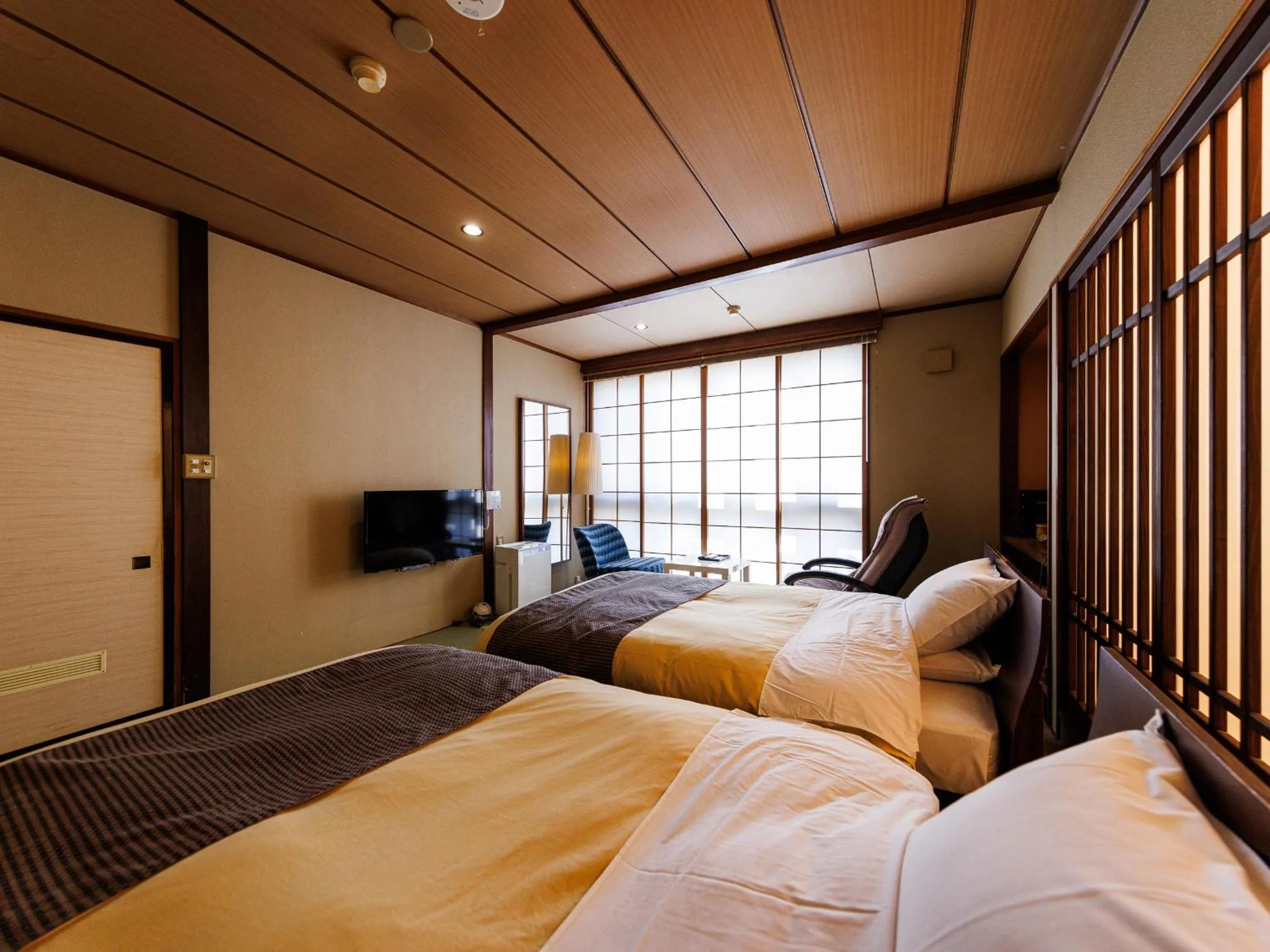 Photo of the whole room, Bed in Yamayuri no Yado