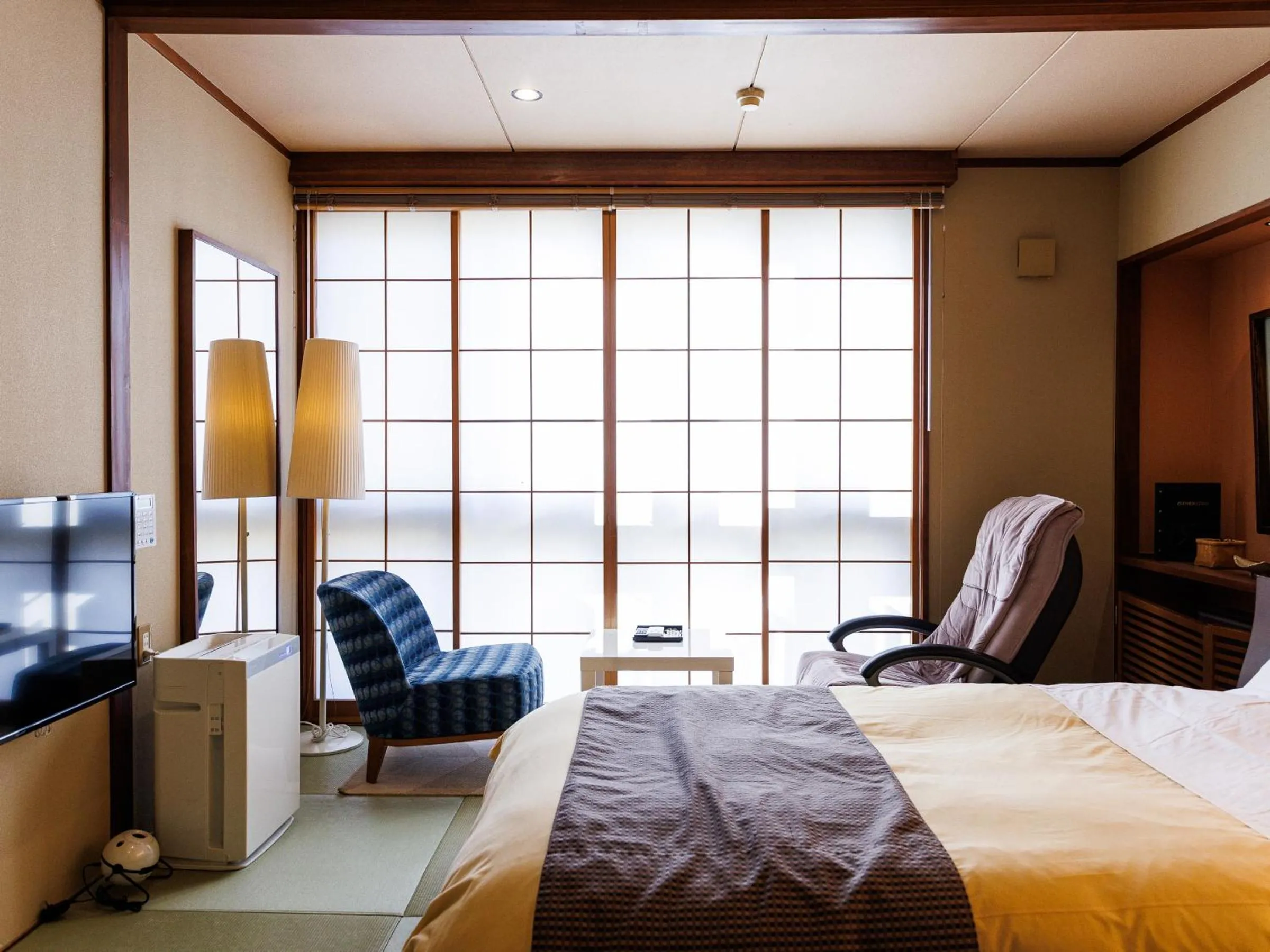 Photo of the whole room, Bed in Yamayuri no Yado