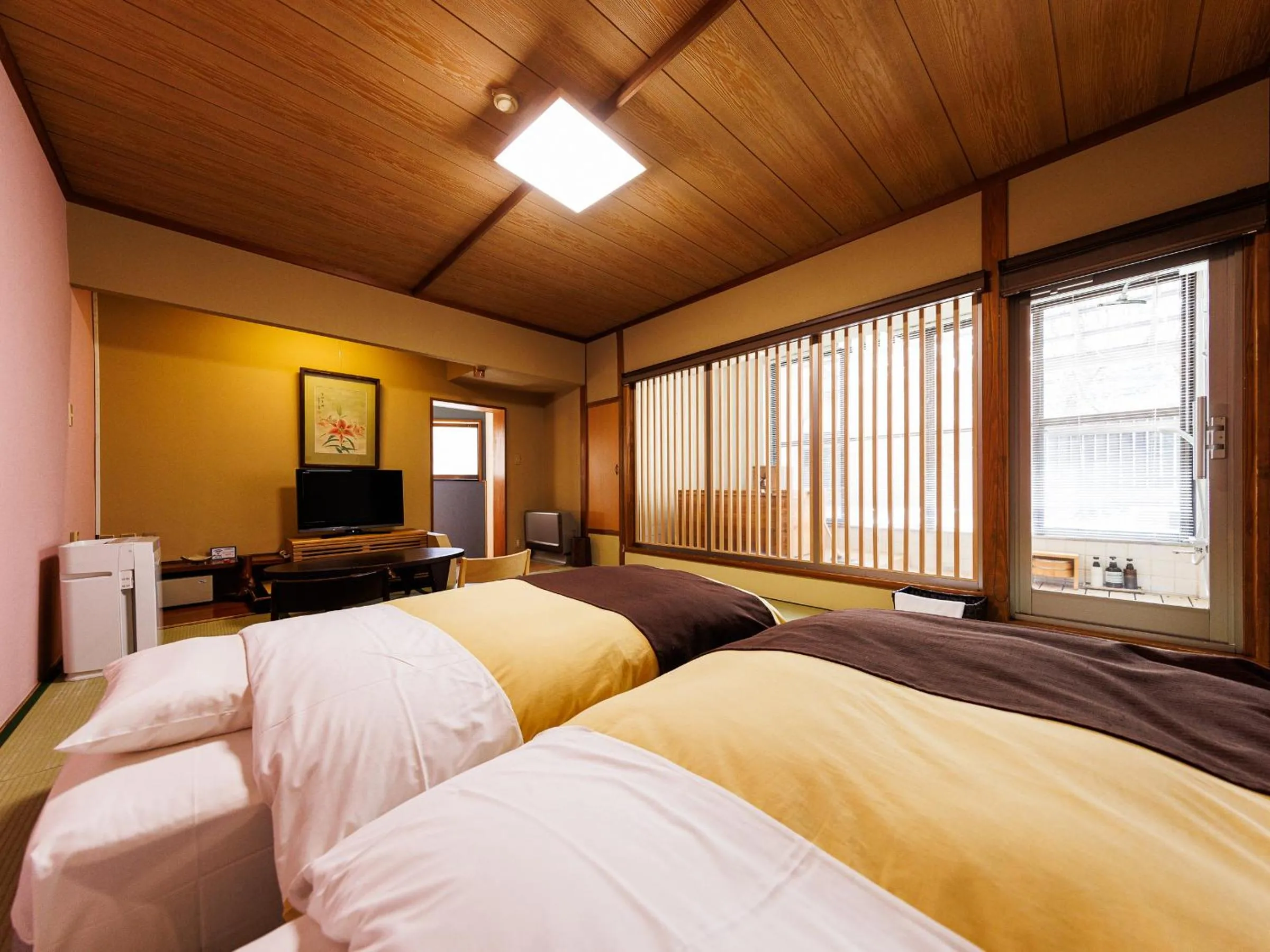 Bed in Yamayuri no Yado