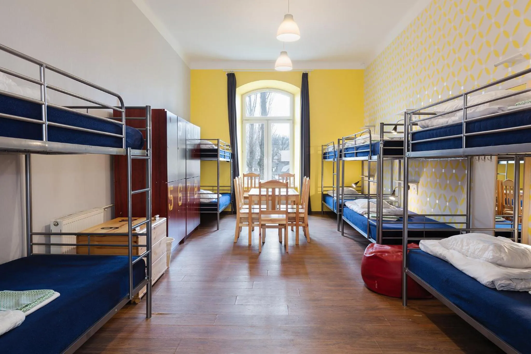 Bed in 10-Bed Dormitory Room with Shared Bathroom in Atlantis Hostel