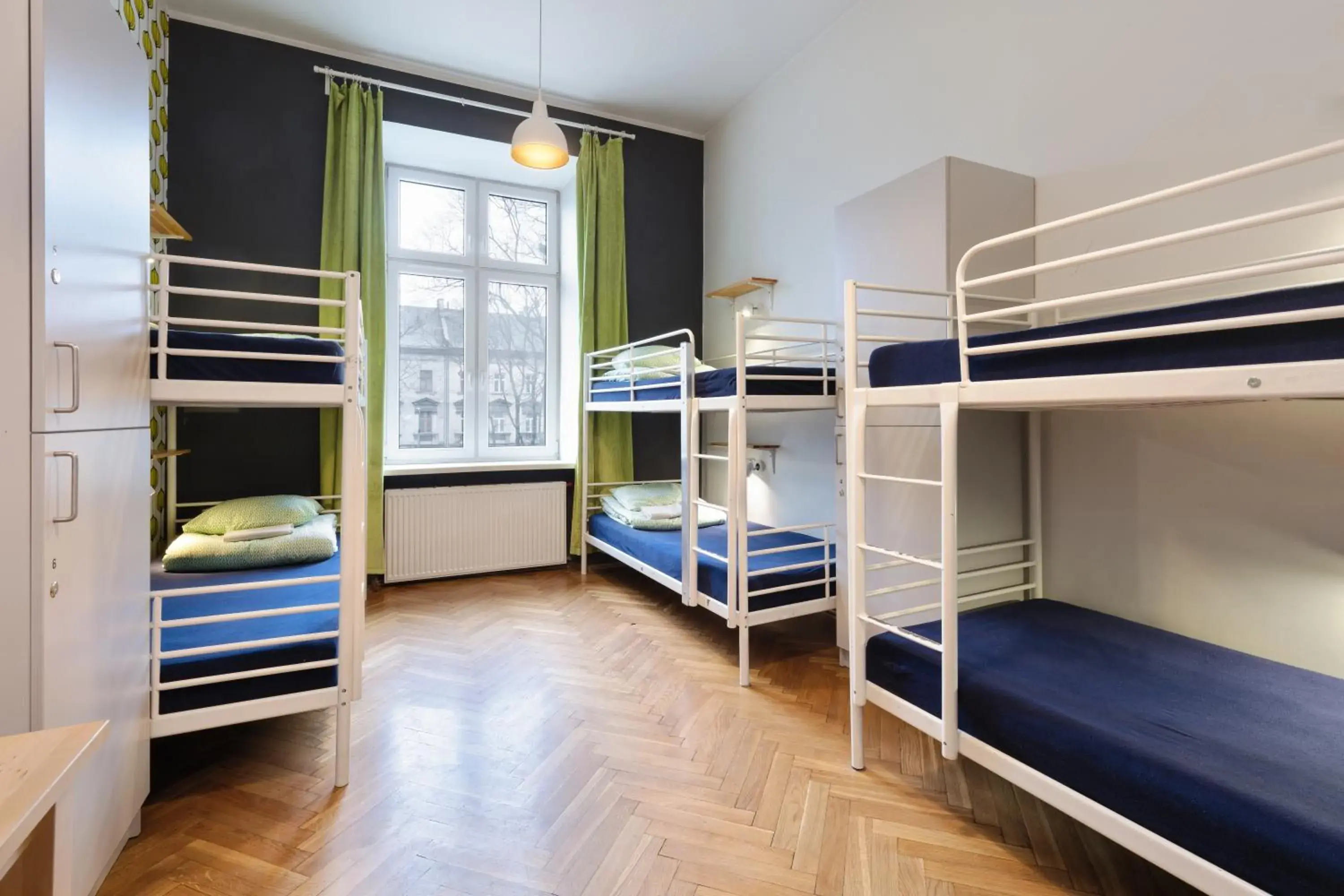 Room for 6 People with Shared Bathroom in Atlantis Hostel Room for 6 People with Shared Bathroom in Atlantis Hostel