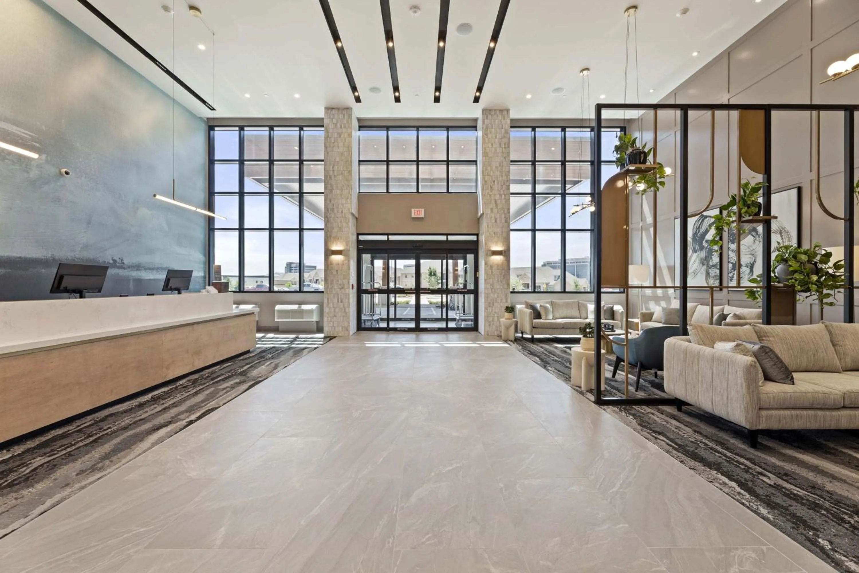 Lobby or reception in Sandman Signature Dallas Las Colinas Hotel & Suites