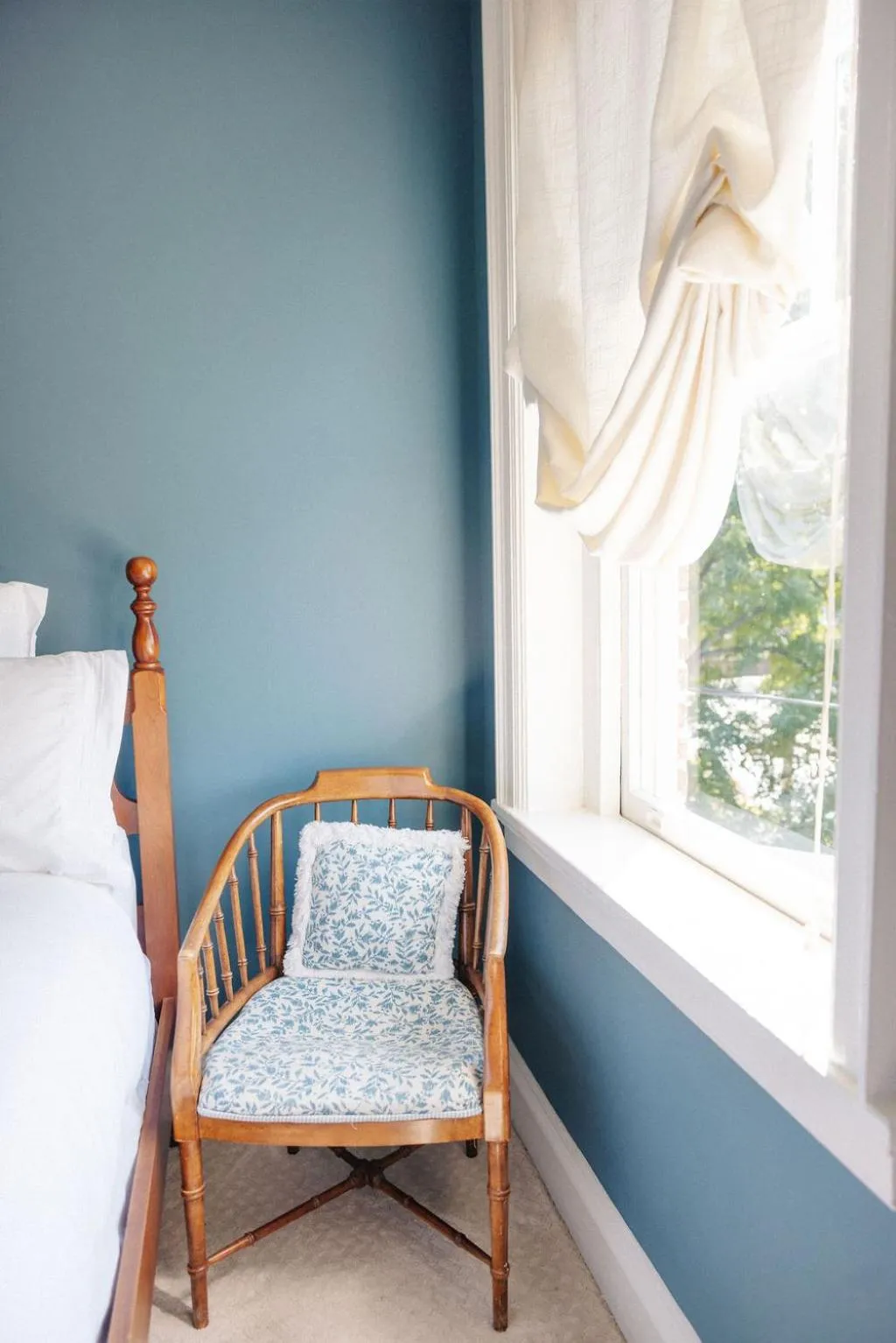 Bedroom, Bed in Ironclad Inn and Bourbon Room