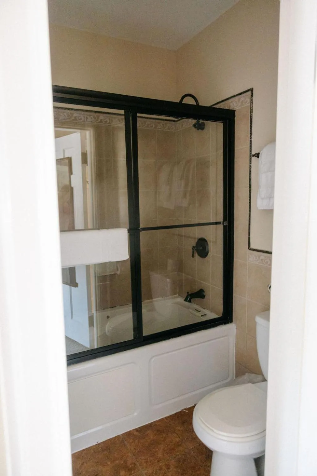 Bathroom in Ironclad Inn and Bourbon Room