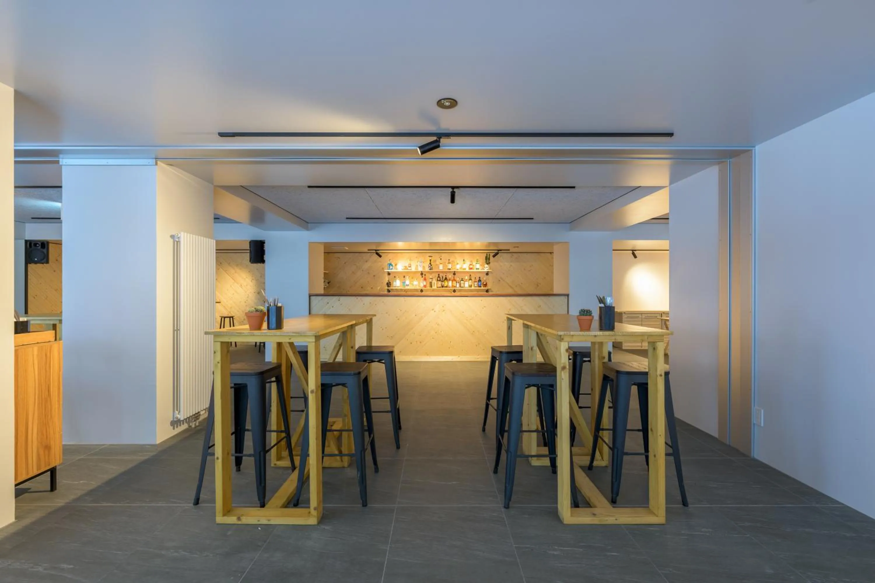 Lounge or bar in Owashi Lodge