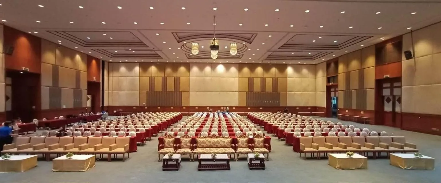 Meeting/conference room in Sunee Grand Hotel and Convention Center