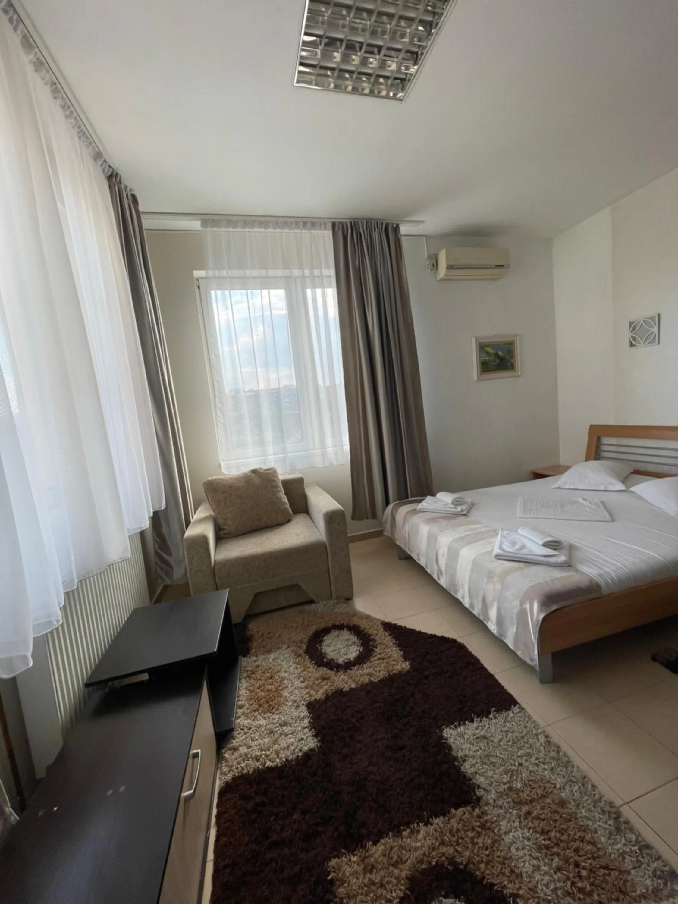 Bed in Hotel Prestige