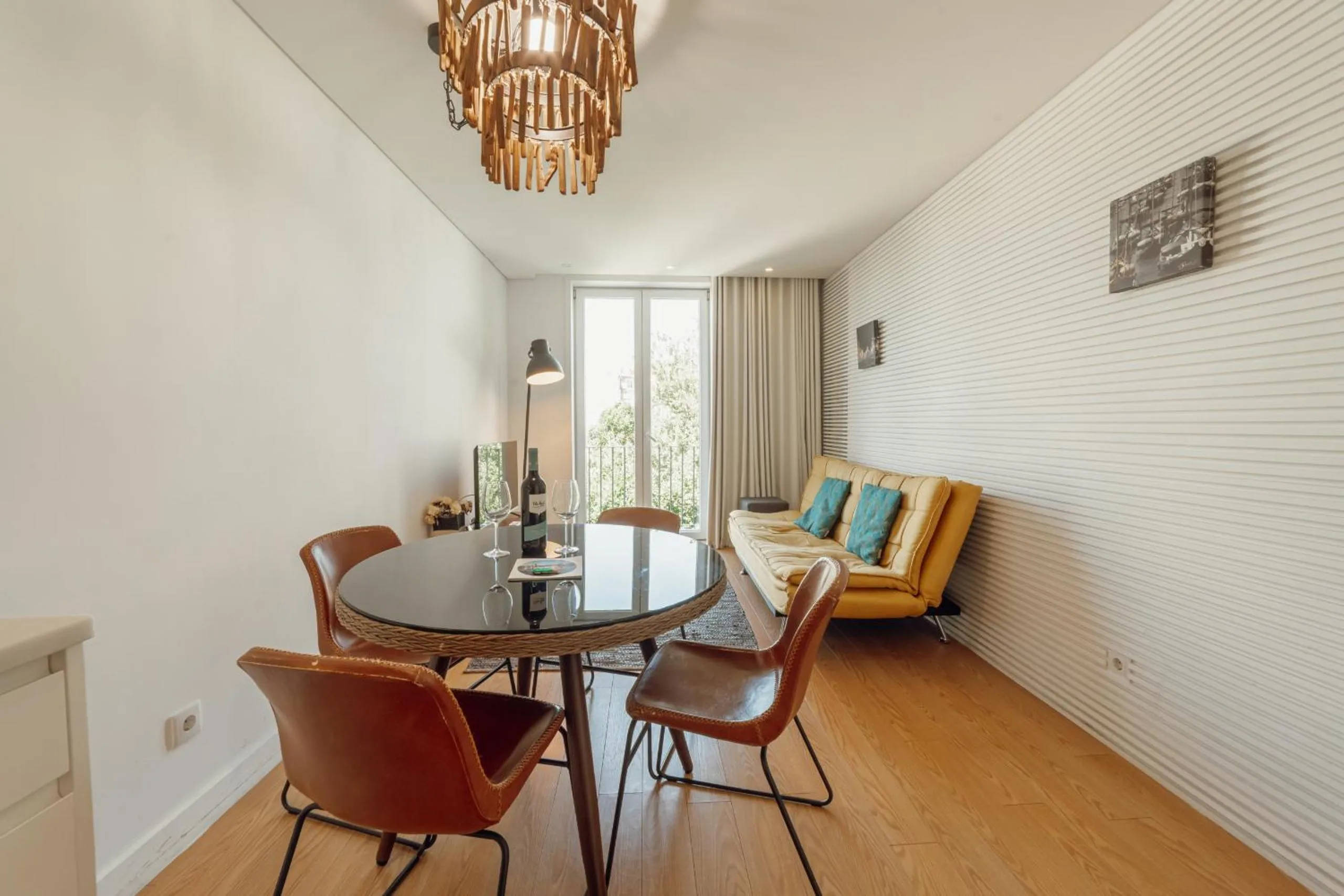 Downtown Bright Apartment With Balcony by Vacationy