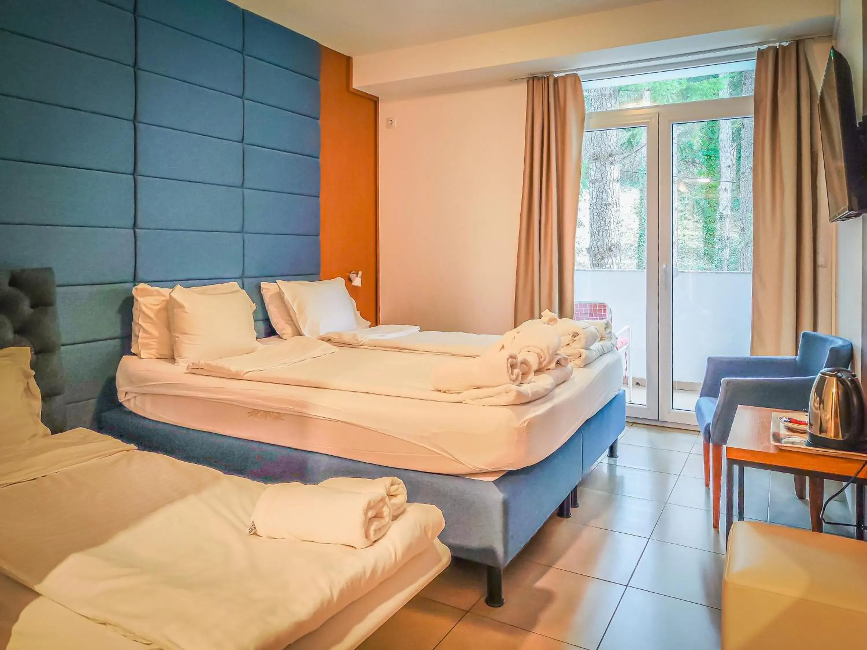 Double or Twin Room with Extra Bed and and Forest View in Hotel & Spa Tino Sveti Stefan Double or Twin Room with Extra Bed and and Forest View in Hotel & Spa Tino Sveti Stefan