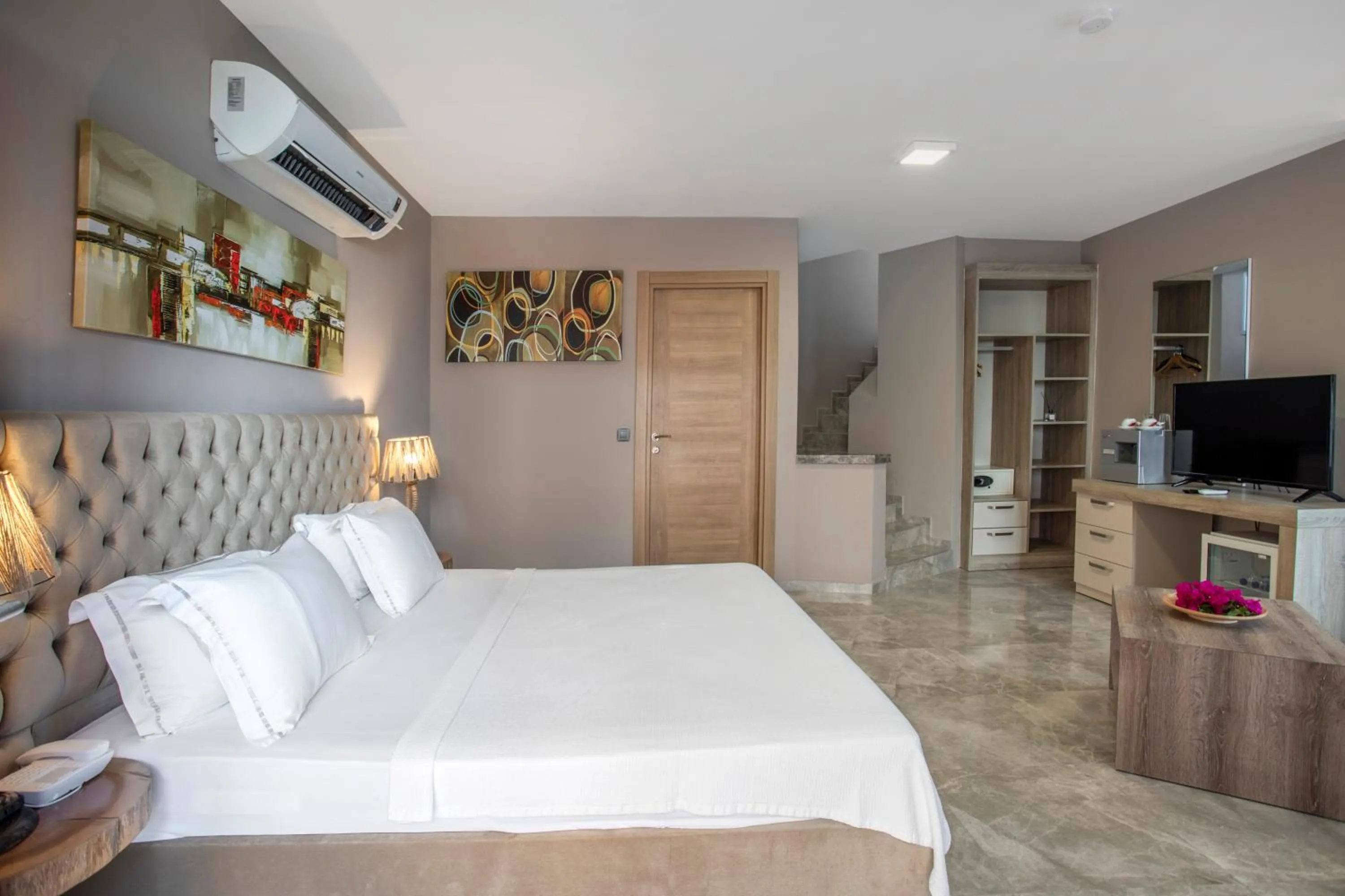 Decorative detail in Vega Aparts