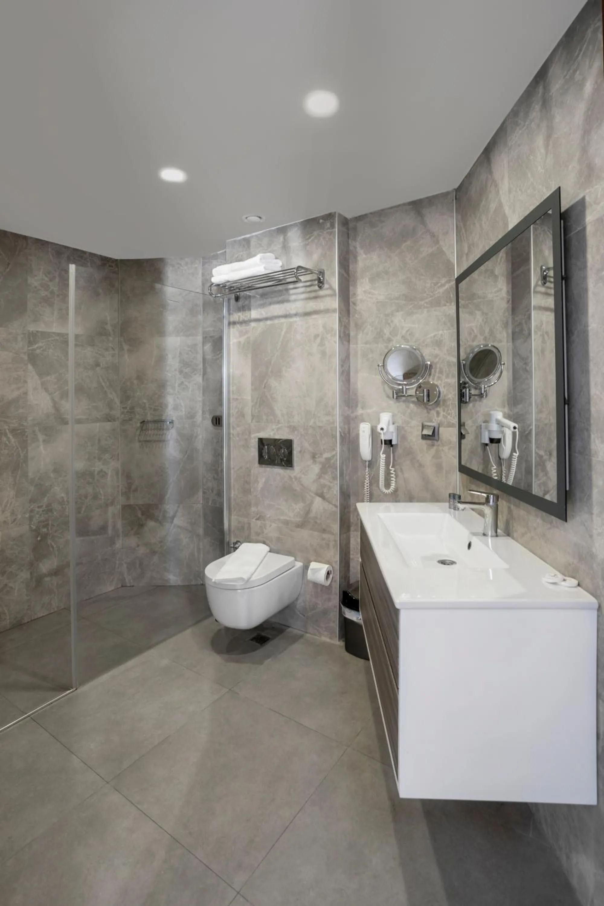 Bathroom in Vega Aparts