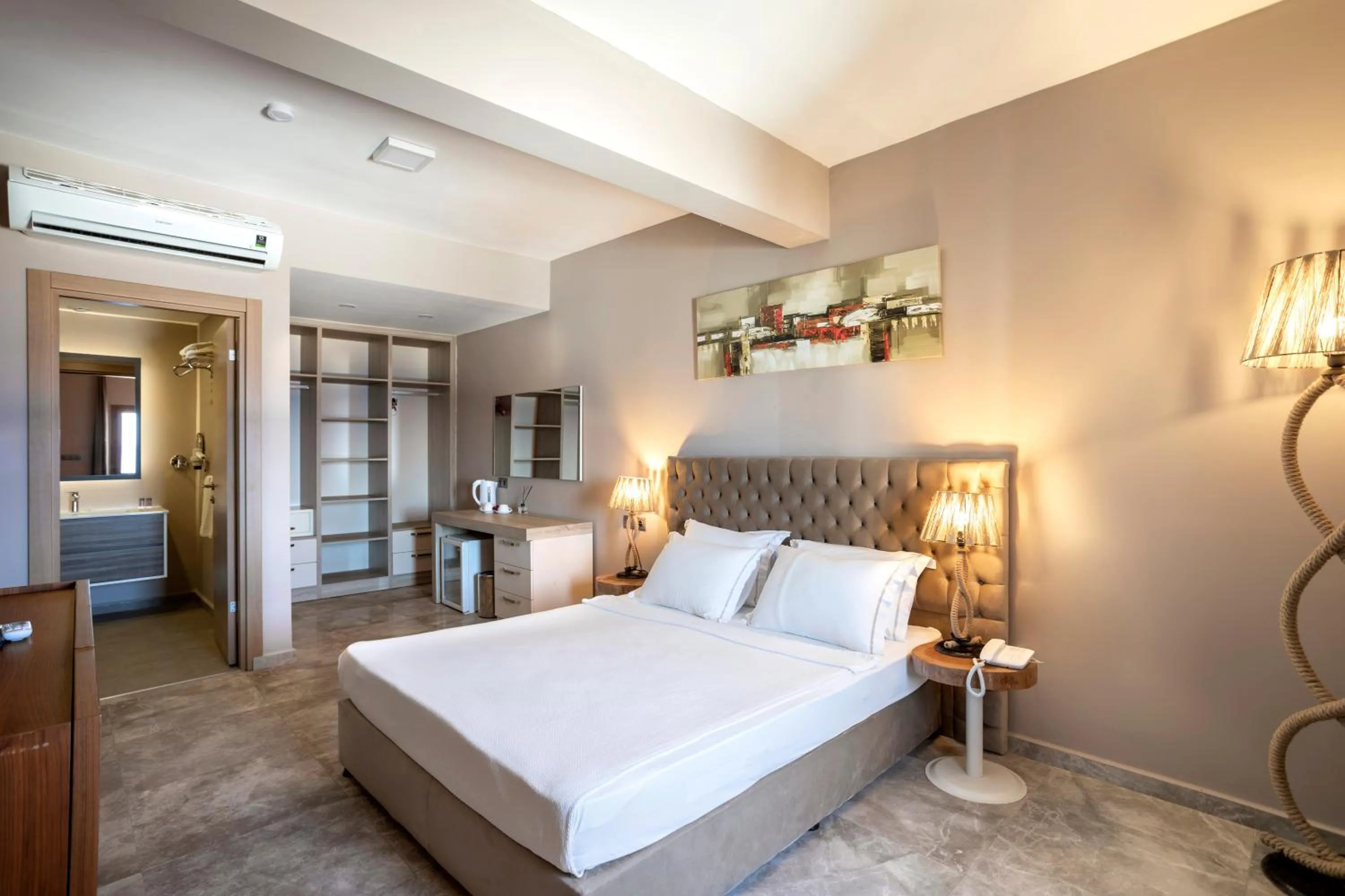 Photo of the whole room in Vega Aparts