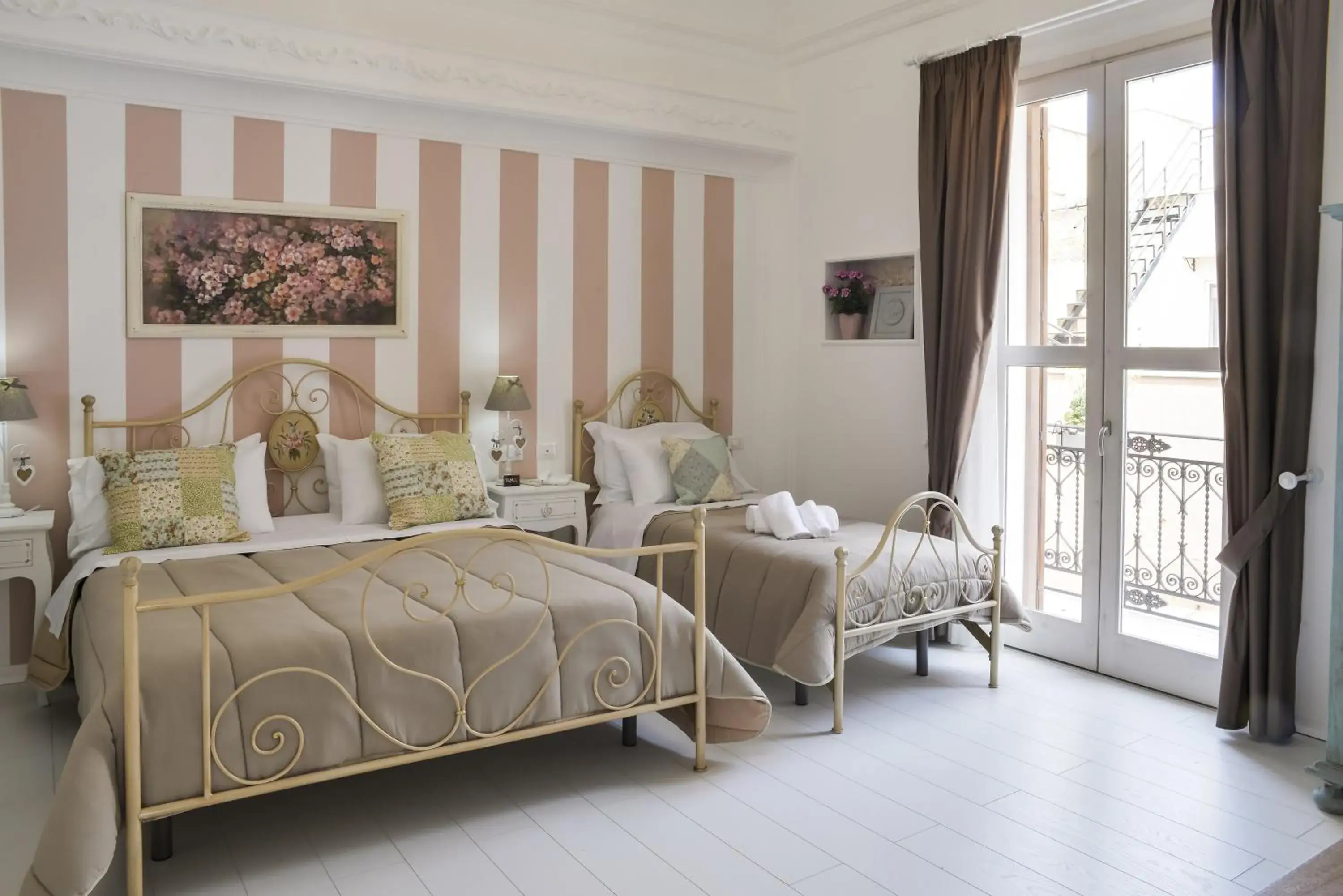 Triple Room with Balcony in TAM Vacanze B&B Triple Room with Balcony in TAM Vacanze B&B