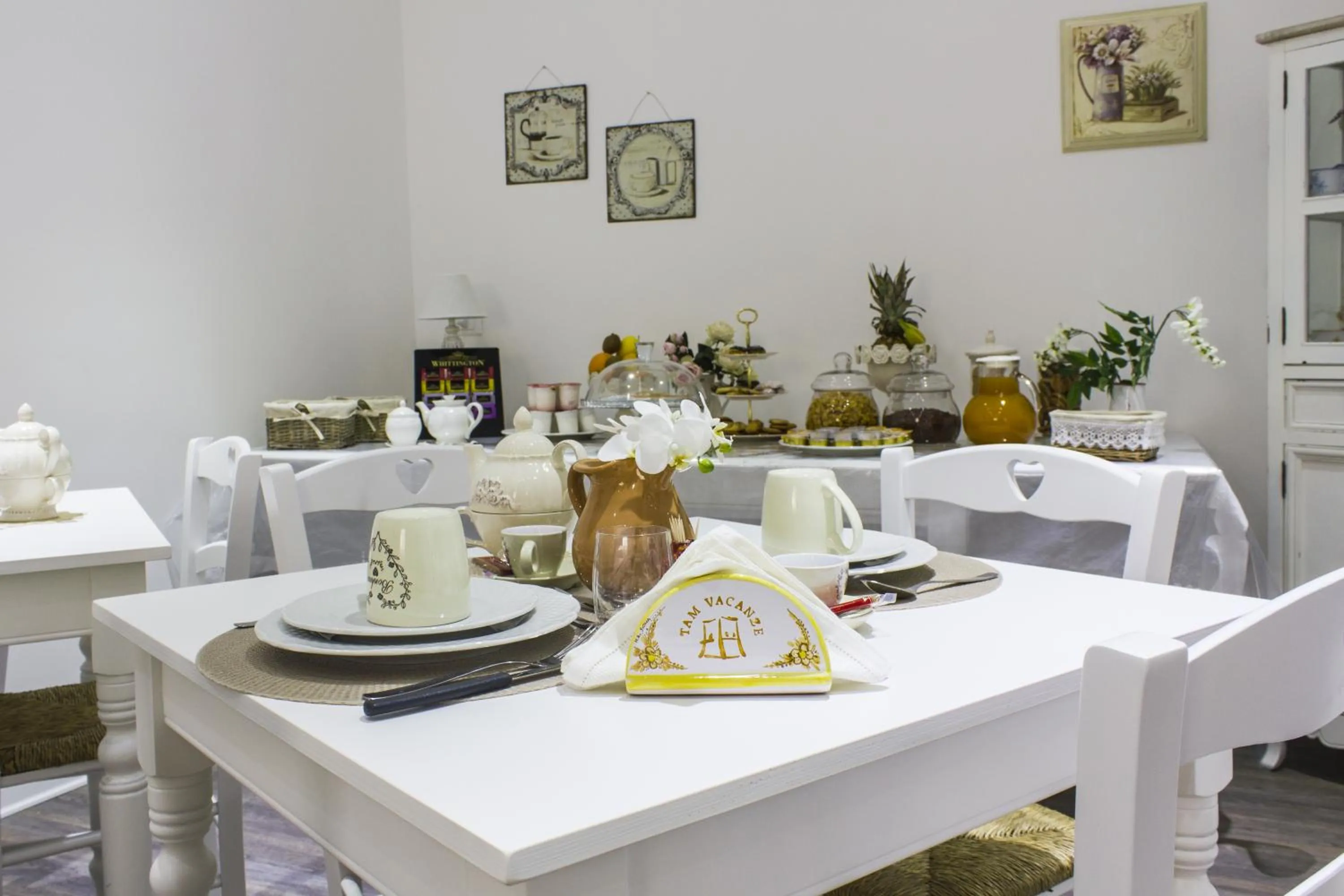 Italian breakfast in TAM Vacanze B&B