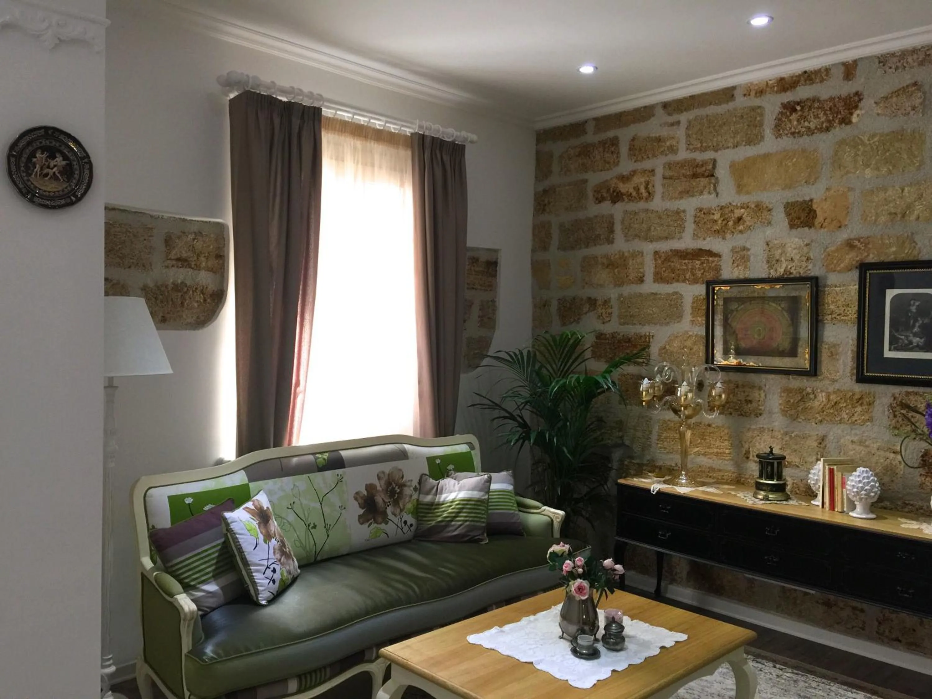 Communal lounge/ TV room in TAM Vacanze B&B