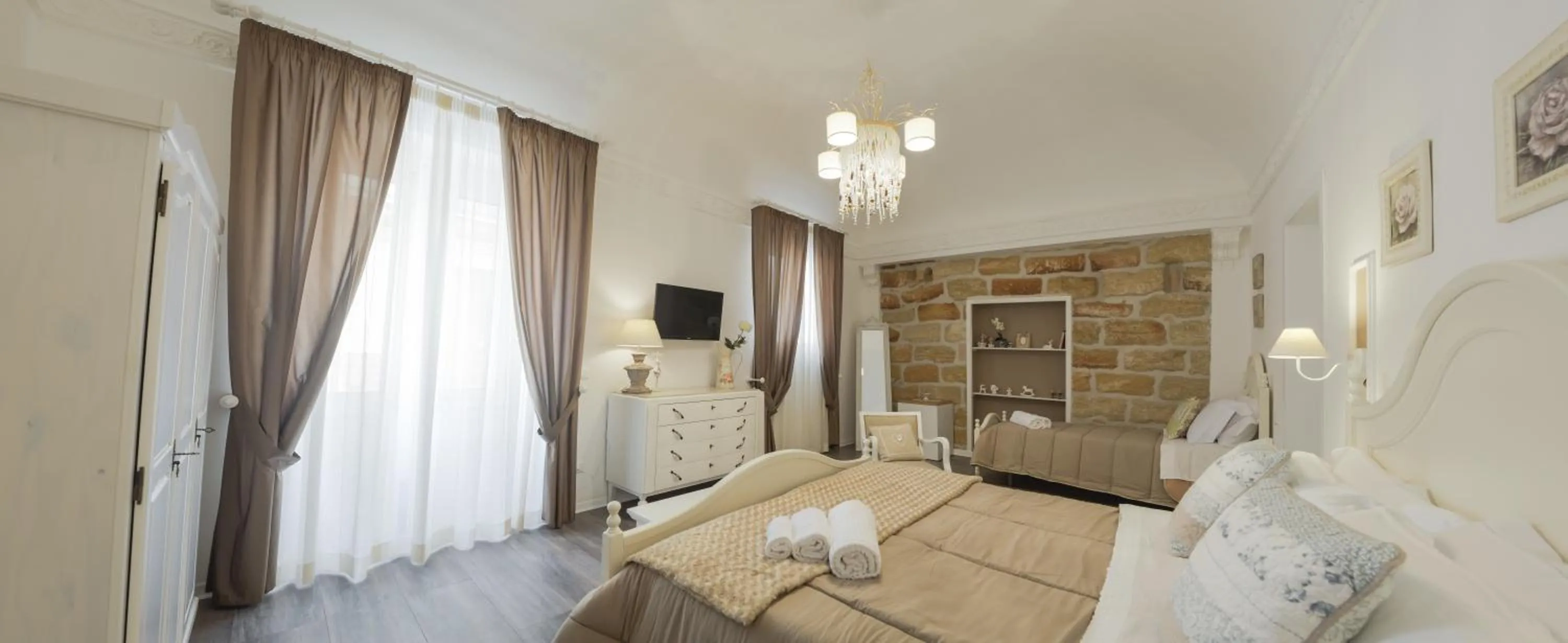 Photo of the whole room, Bed in TAM Vacanze B&B