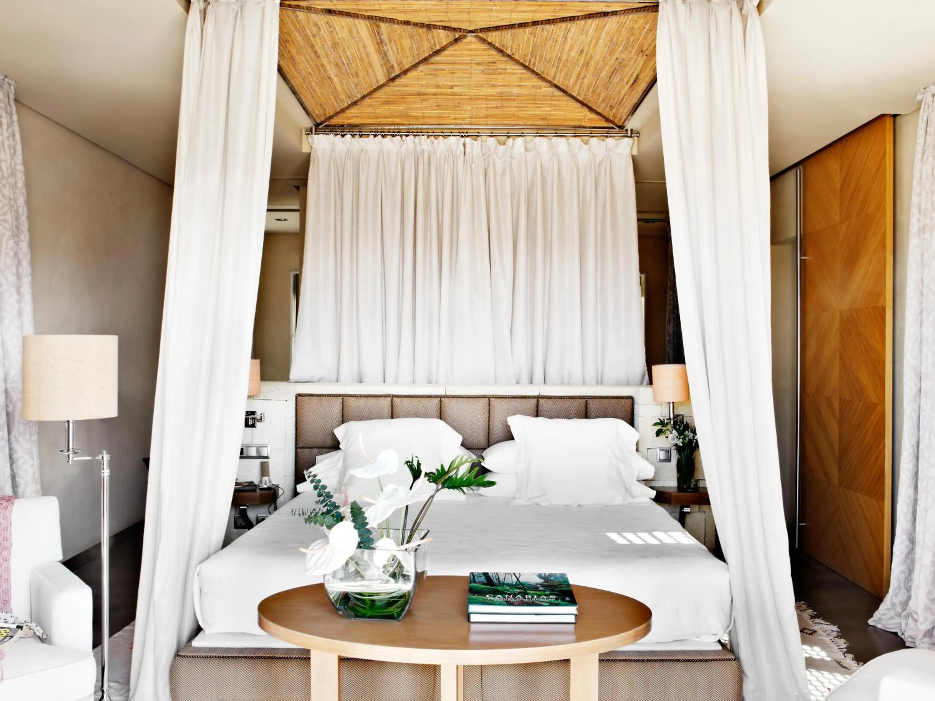 Bed in The Villas at Bahia del Duque