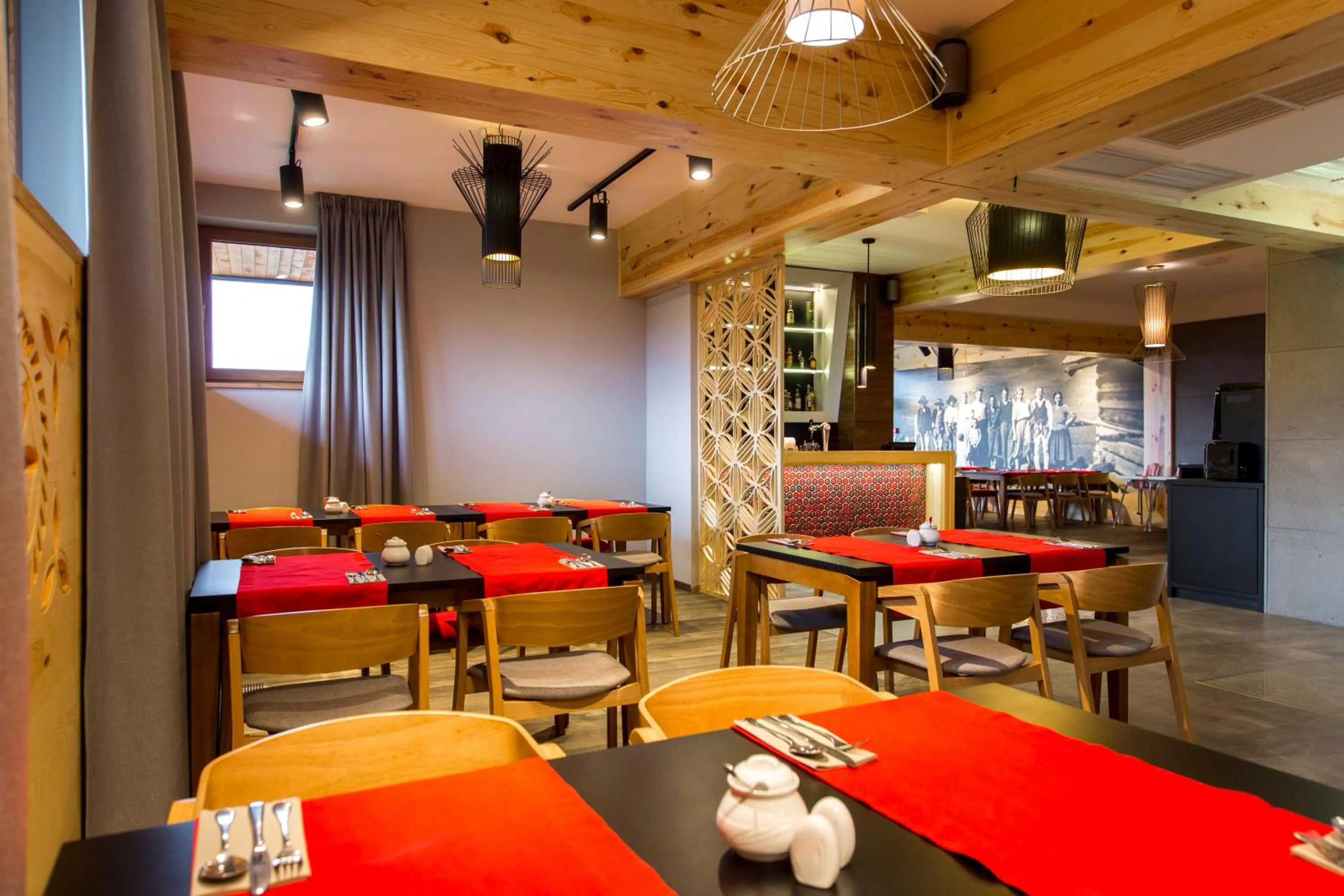 Restaurant/places to eat in Hotel Kopieniec Fizjo- Med & SPA