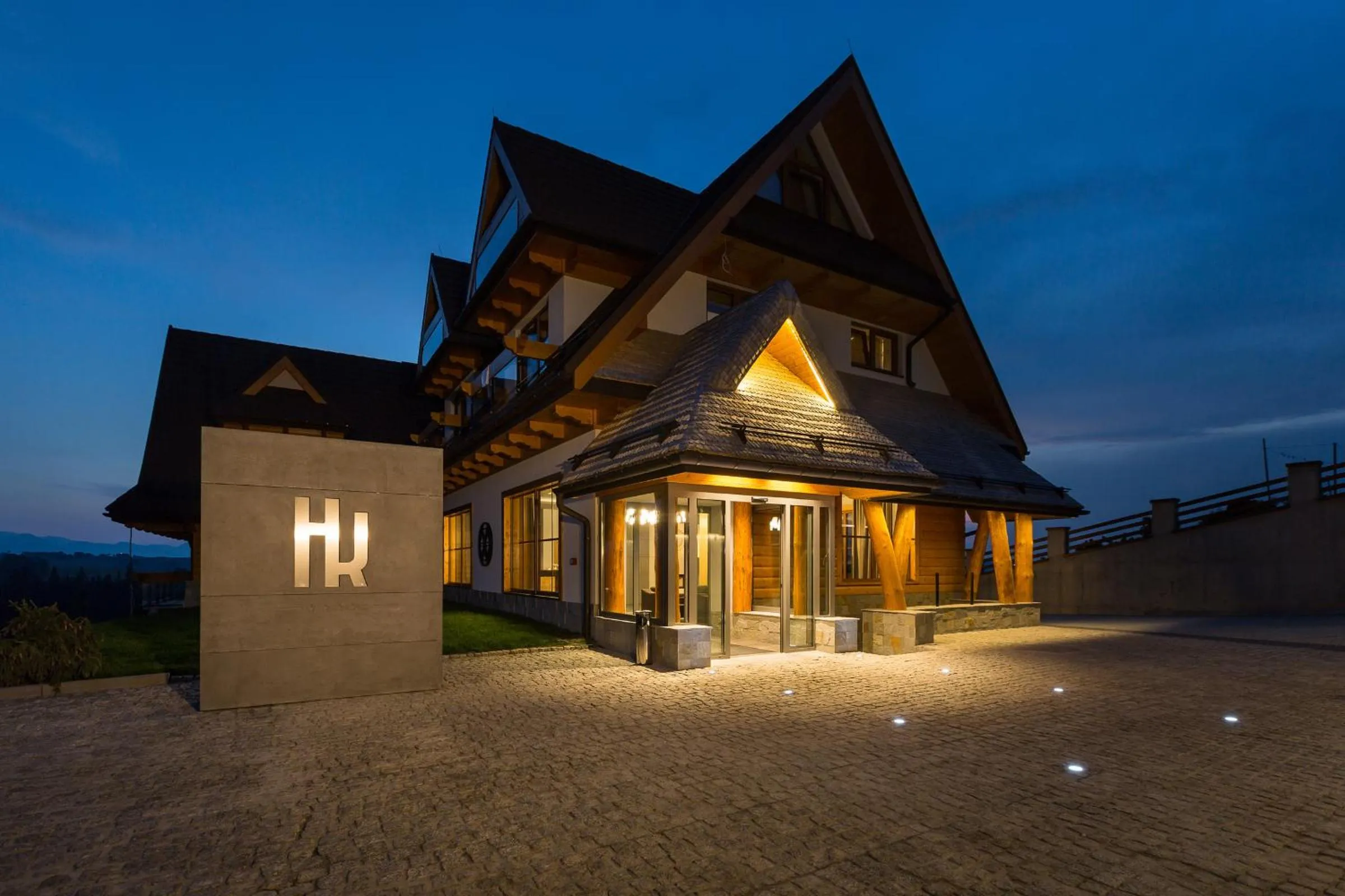 Facade/entrance in Hotel Kopieniec Fizjo- Med & SPA