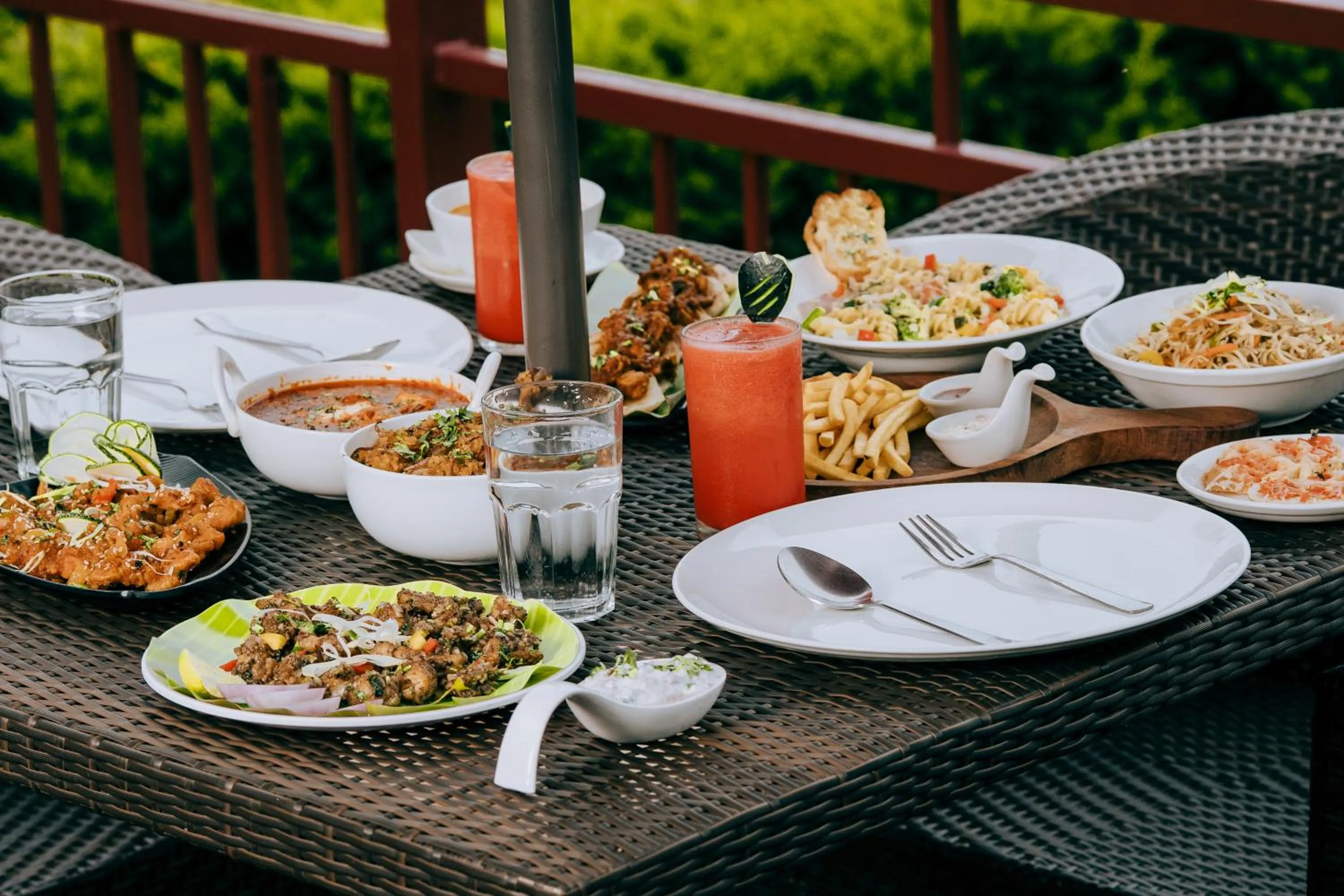 Food and drinks in Green Nest Resort Ooty