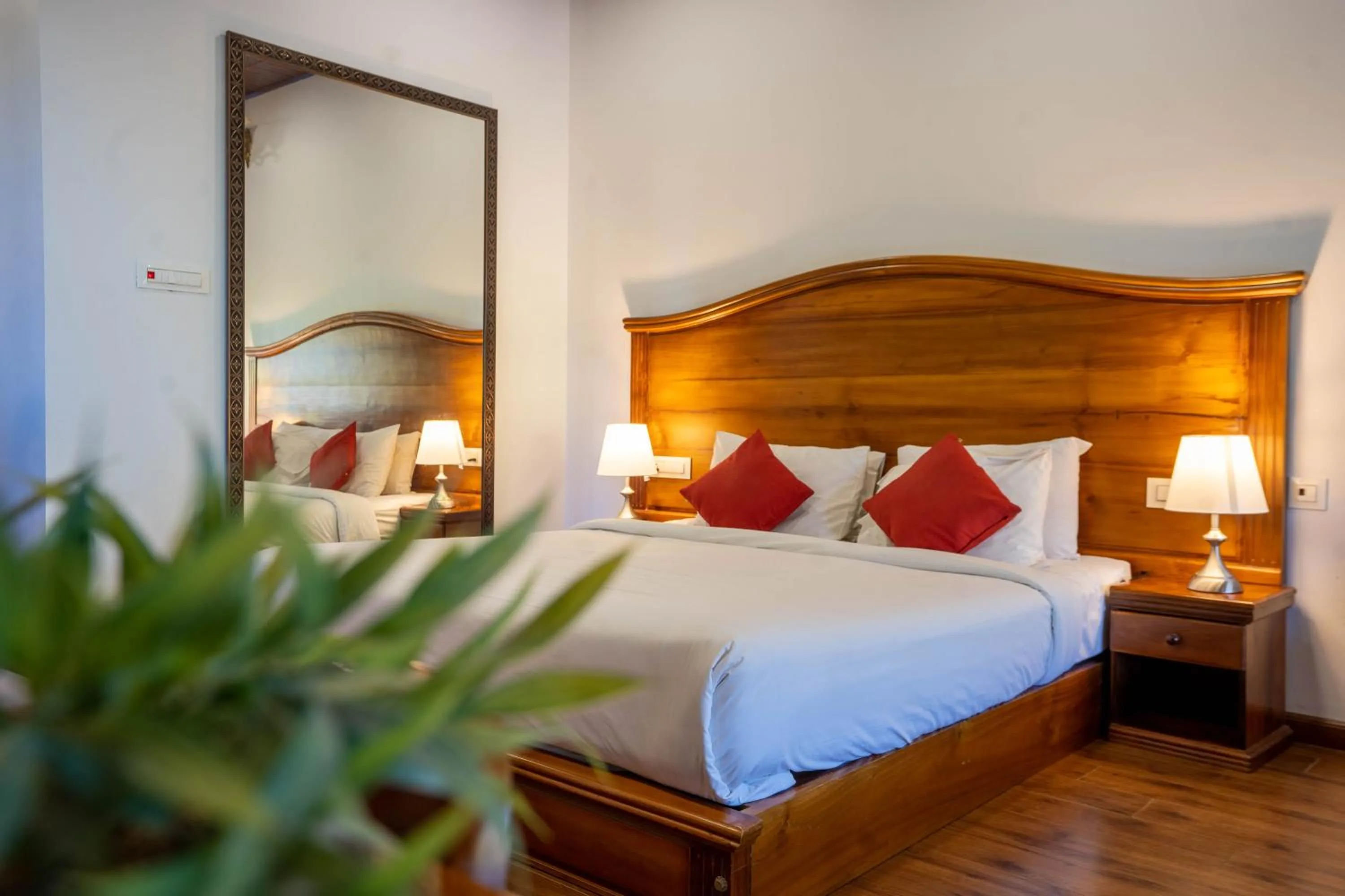 Bedroom, Bed in Green Nest Resort Ooty