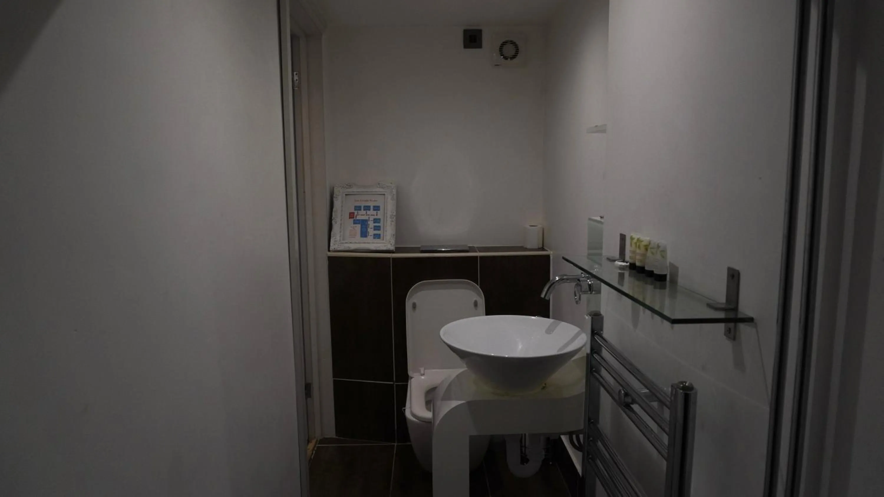 Bathroom in The Bell Shifnal