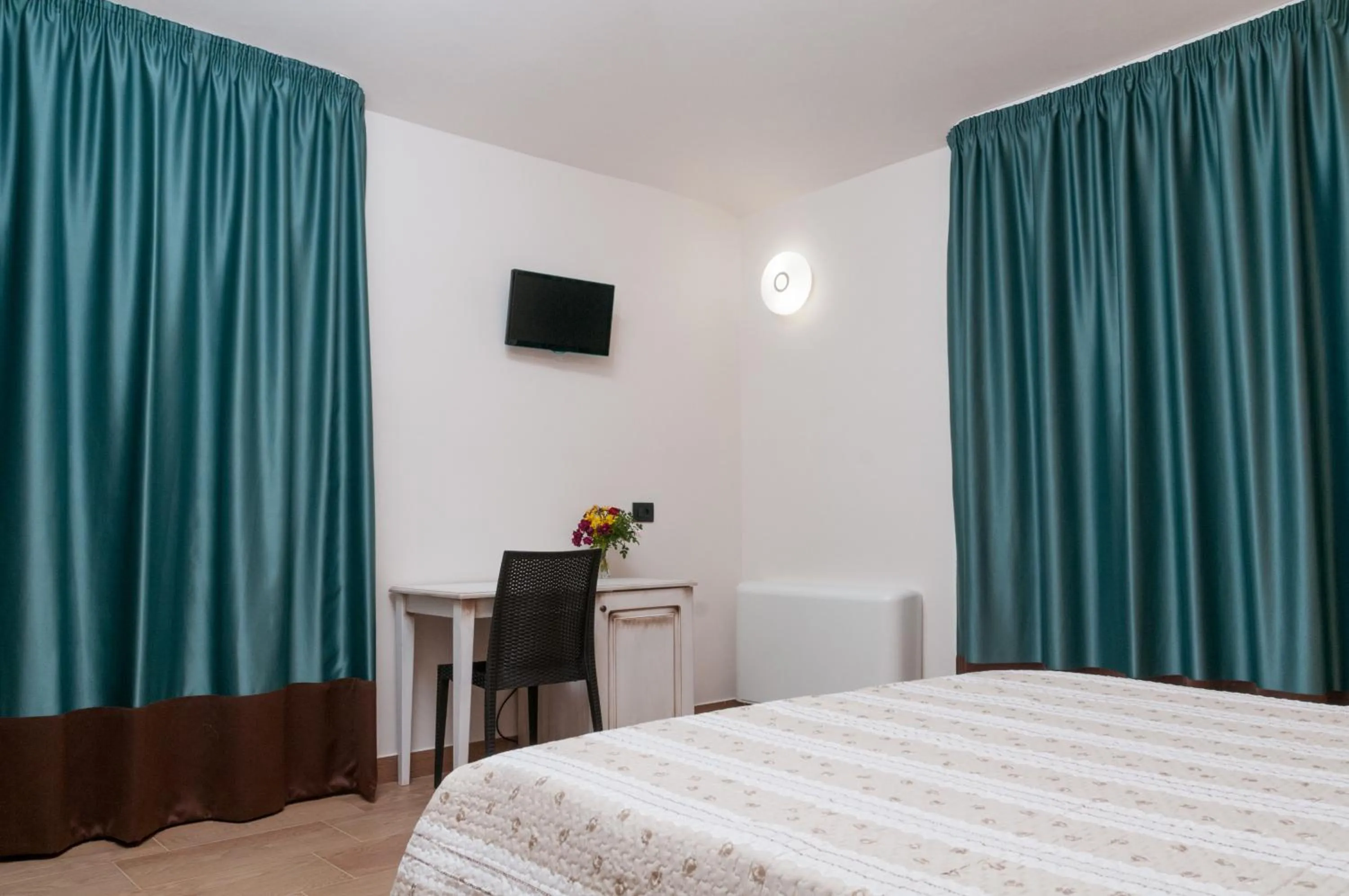 Bedroom, Bed in Hotel Donna Carmela Sede Unica a Sciacca